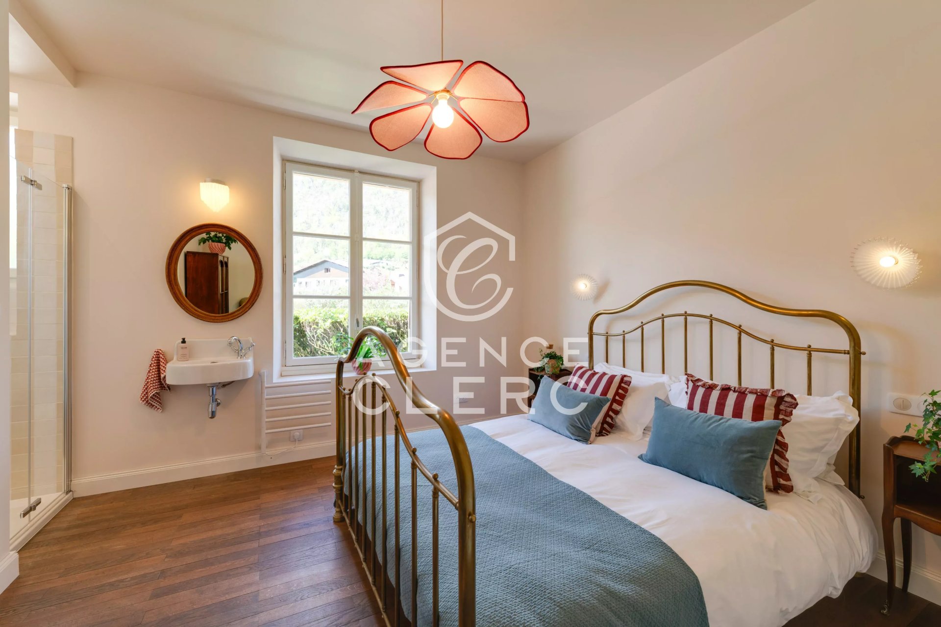 10 Bedroom Villa/Townhouse's Image 26