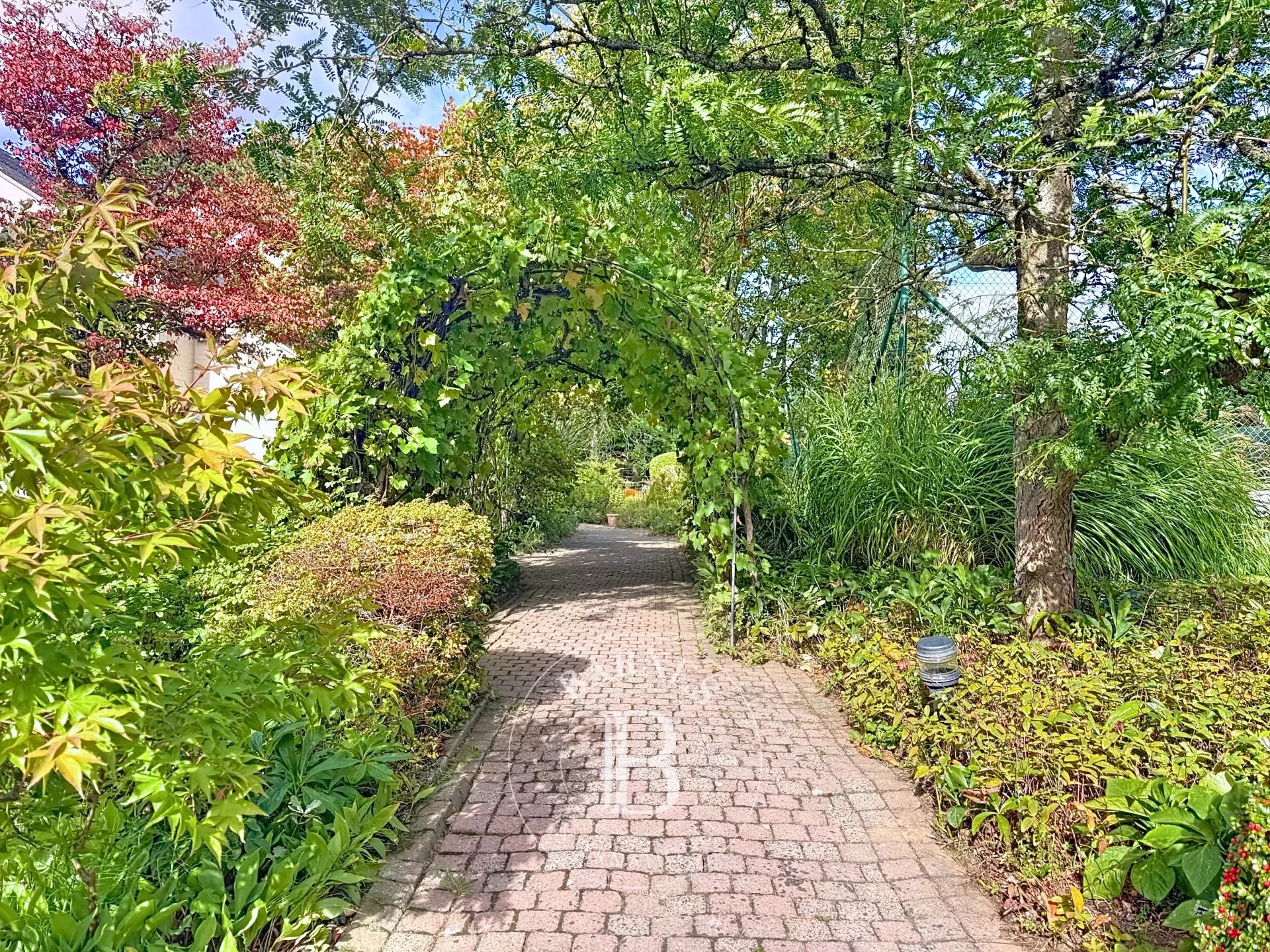 Rhode-Saint-Genèse, Former Golf, Magnificent Villa