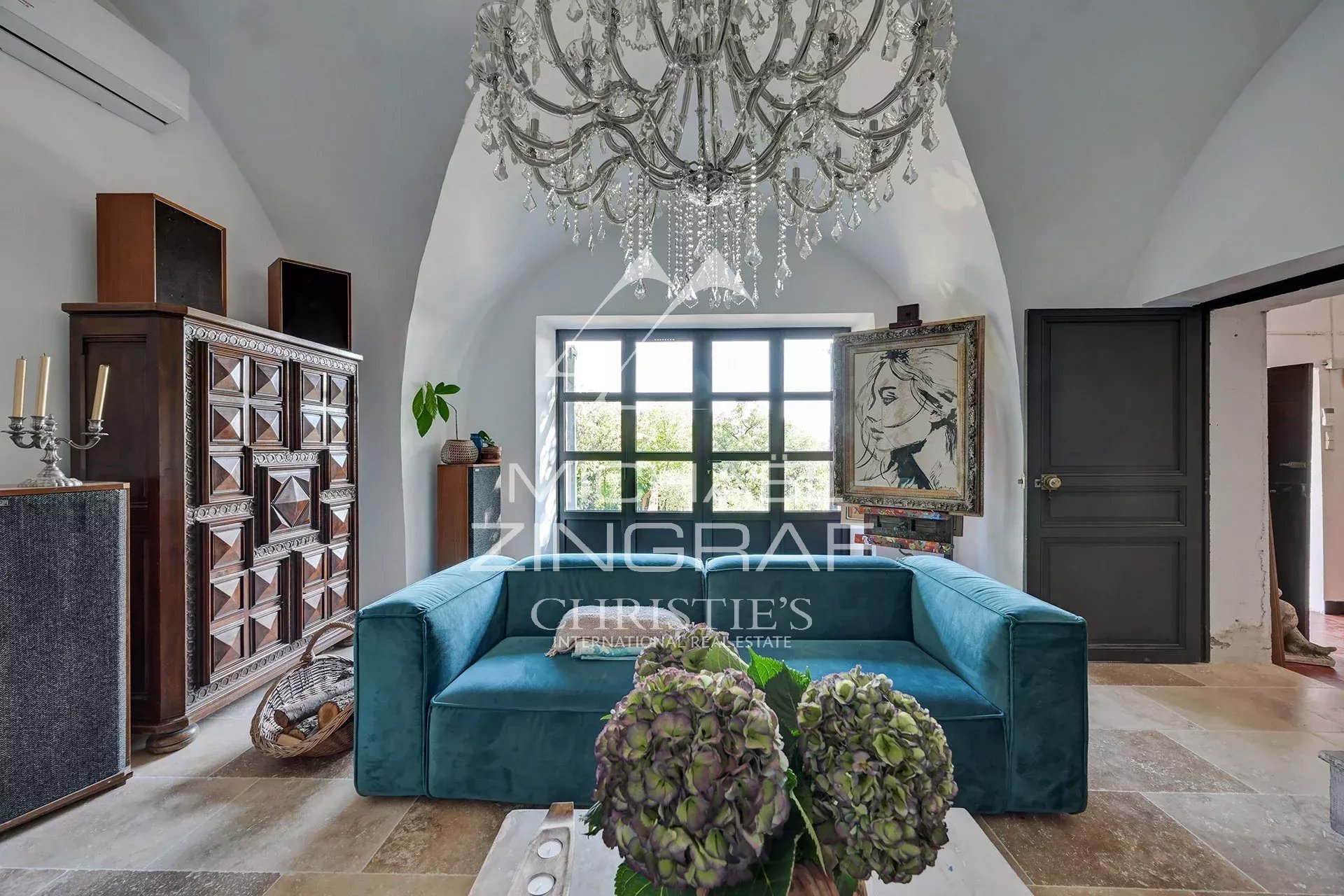 7 Bedroom Villa/Townhouse's Image 5