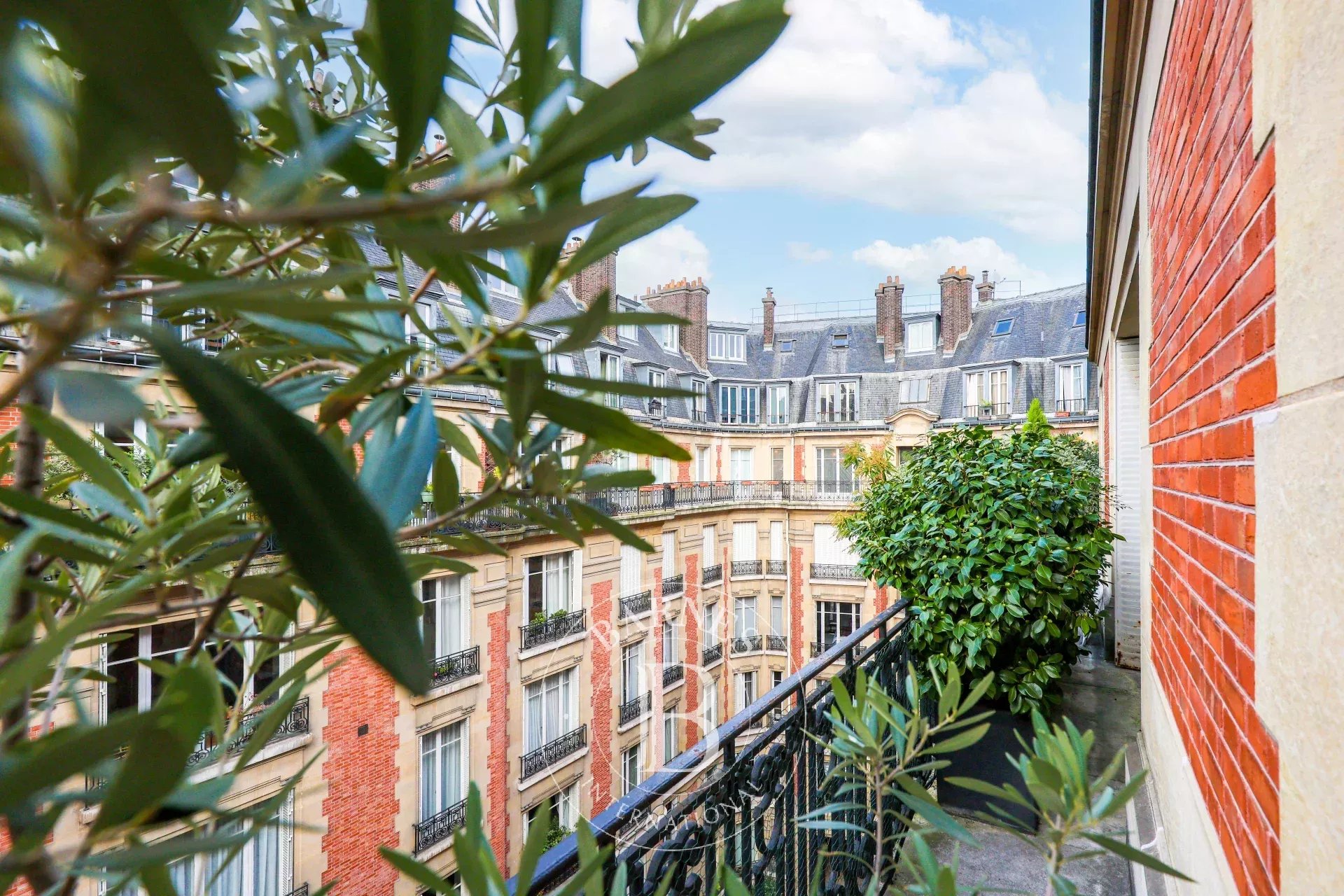 Daire Paris 8ème - picture 9