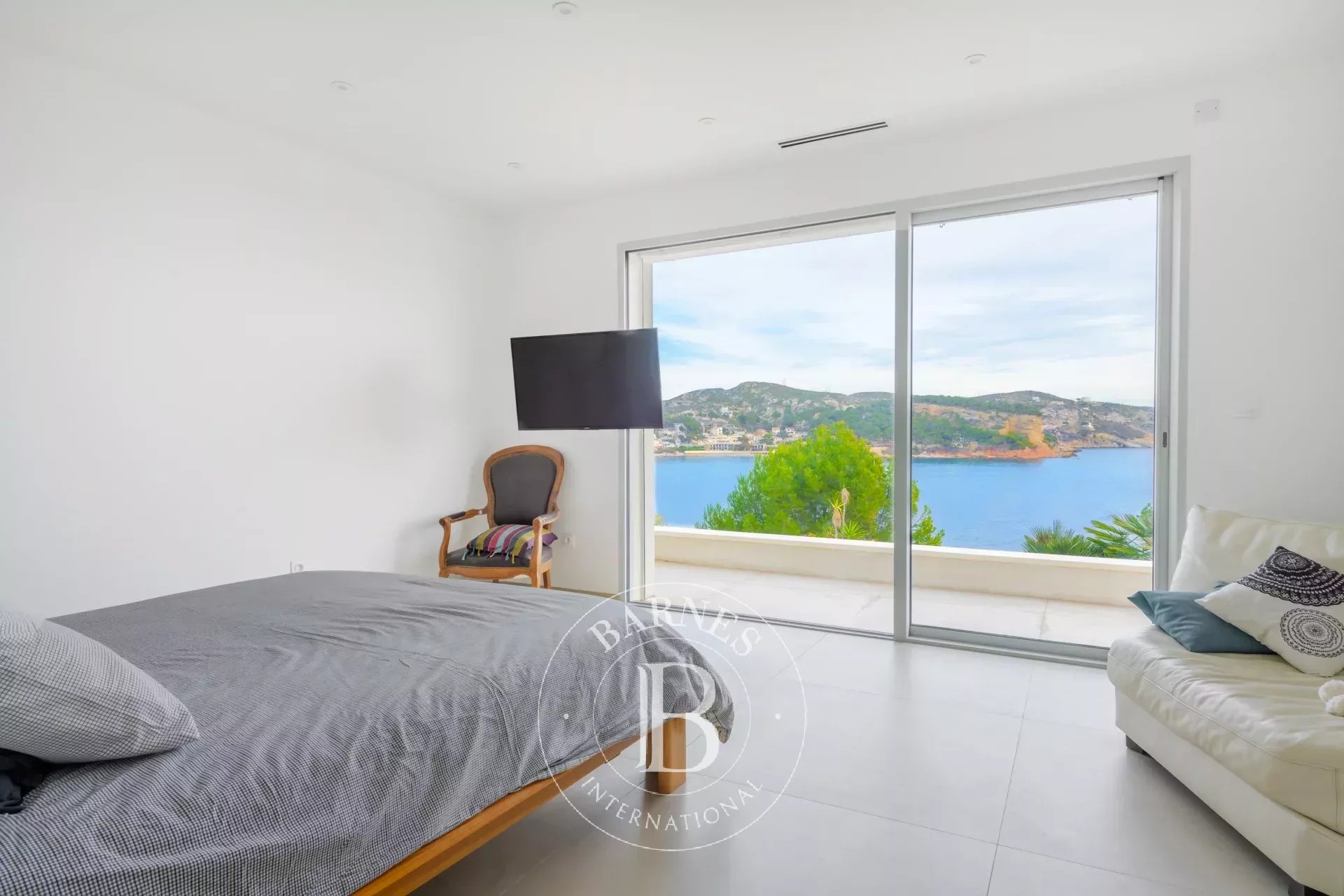 Exceptional Luxury Villa with Sea View in Carry le Rouet - picture 23