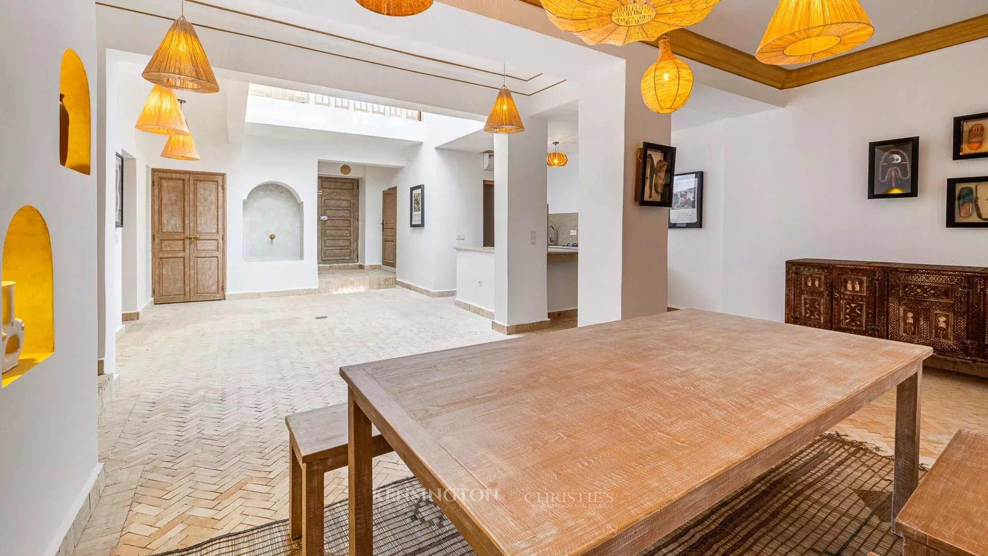 5 Bedroom Villa/Townhouse's Image 6