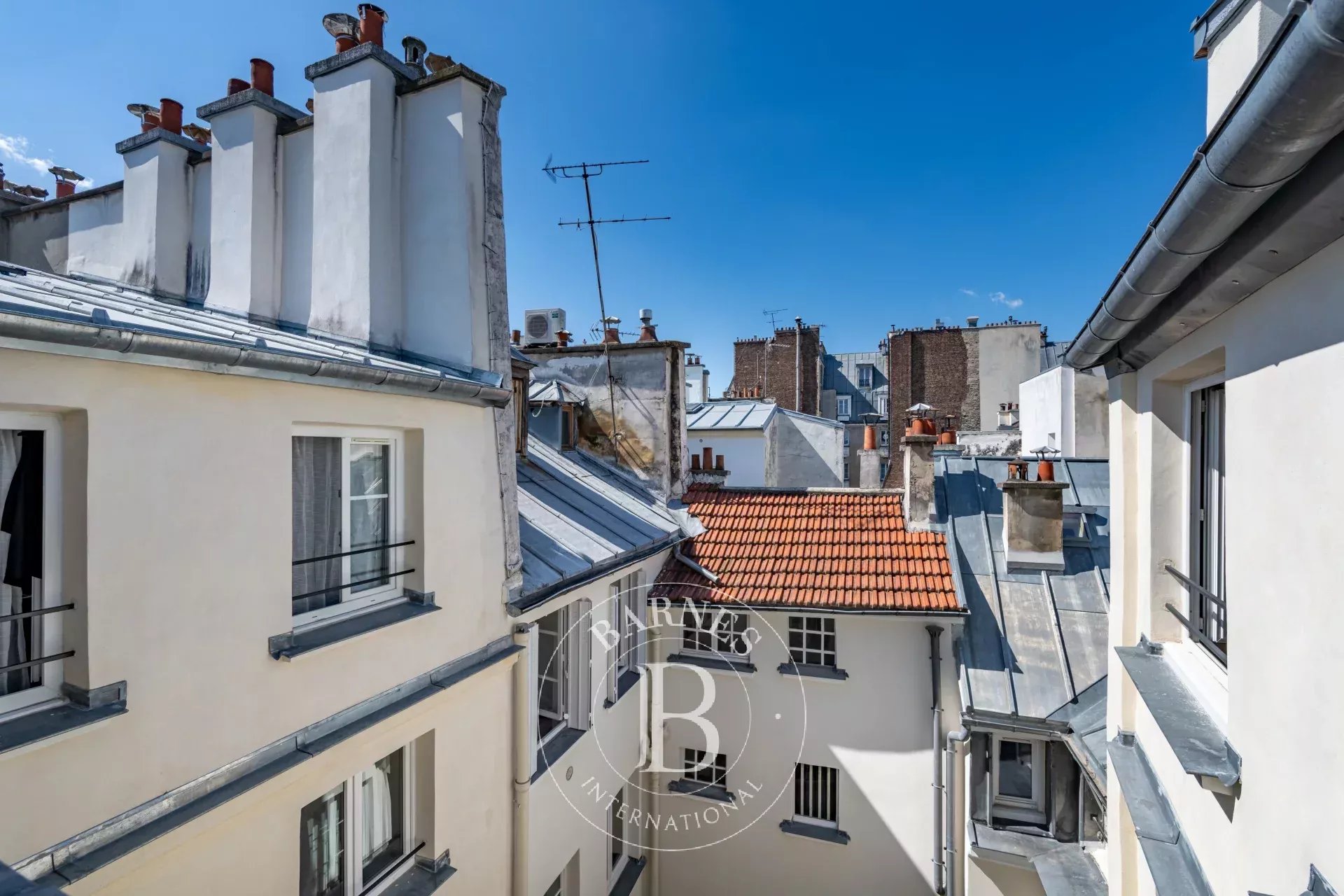 Daire Paris 3ème - picture 9