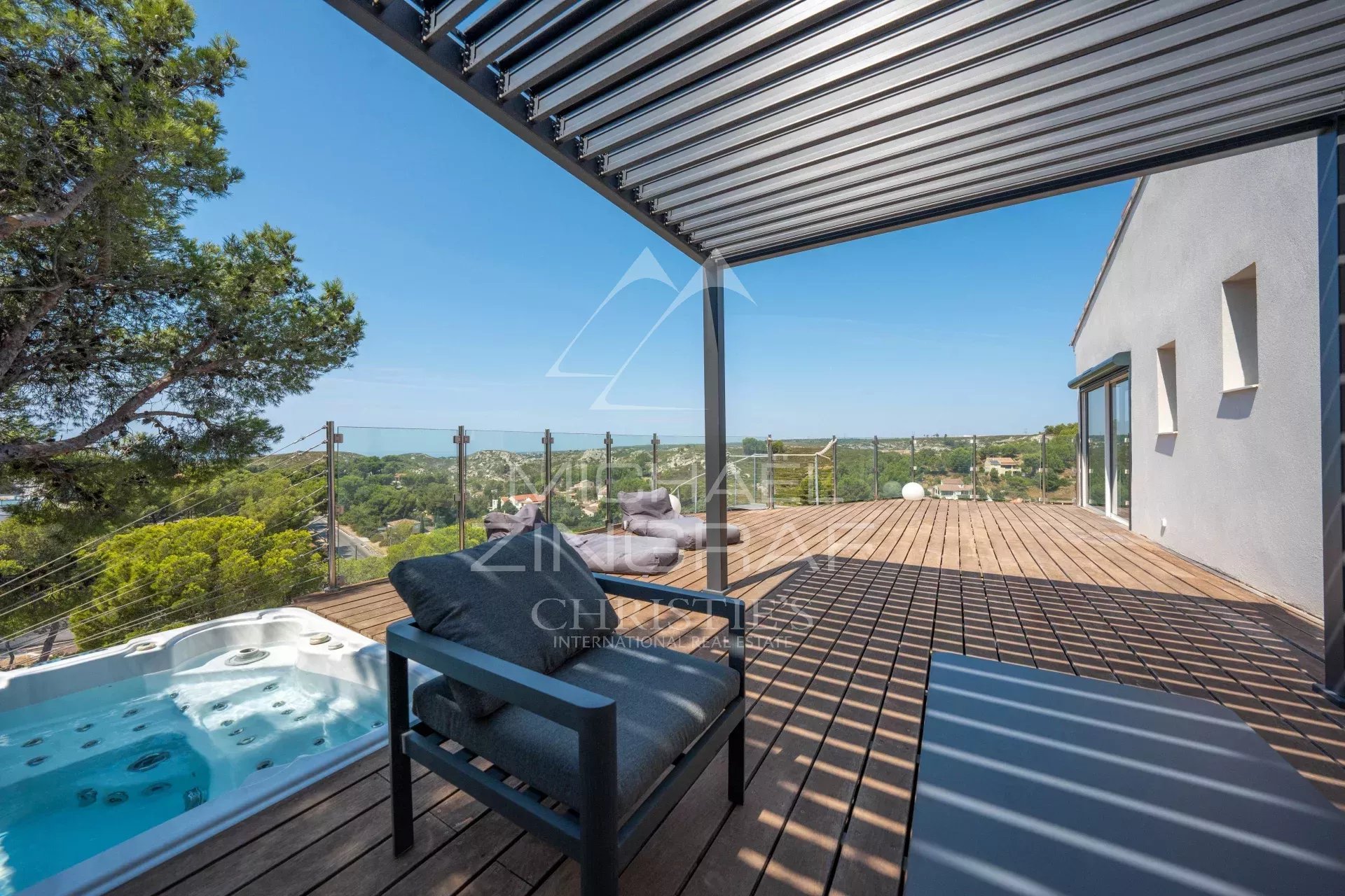 4 Bedroom Villa/Townhouse's Image 13