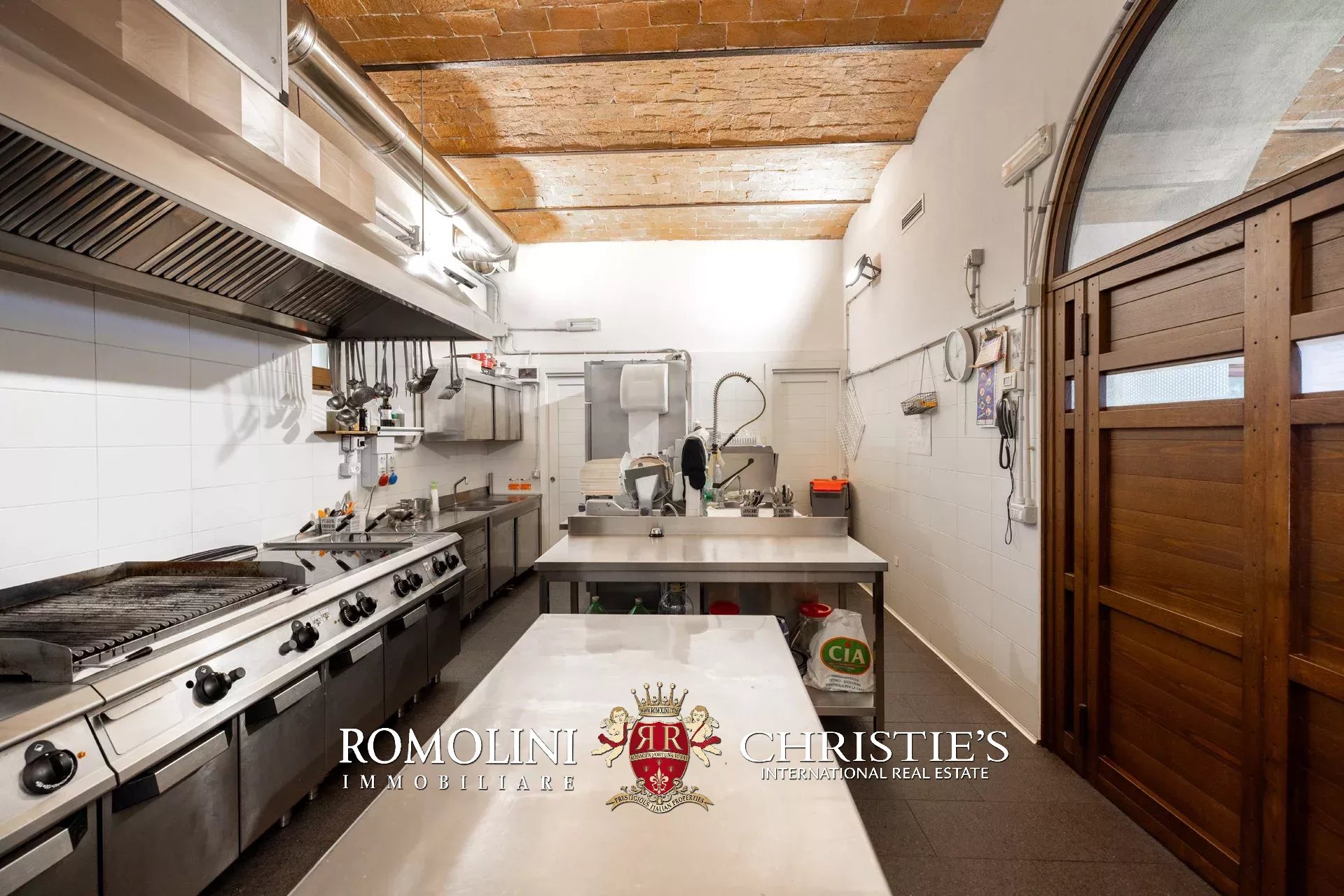 27 Bedroom Villa/Townhouse's Image 87