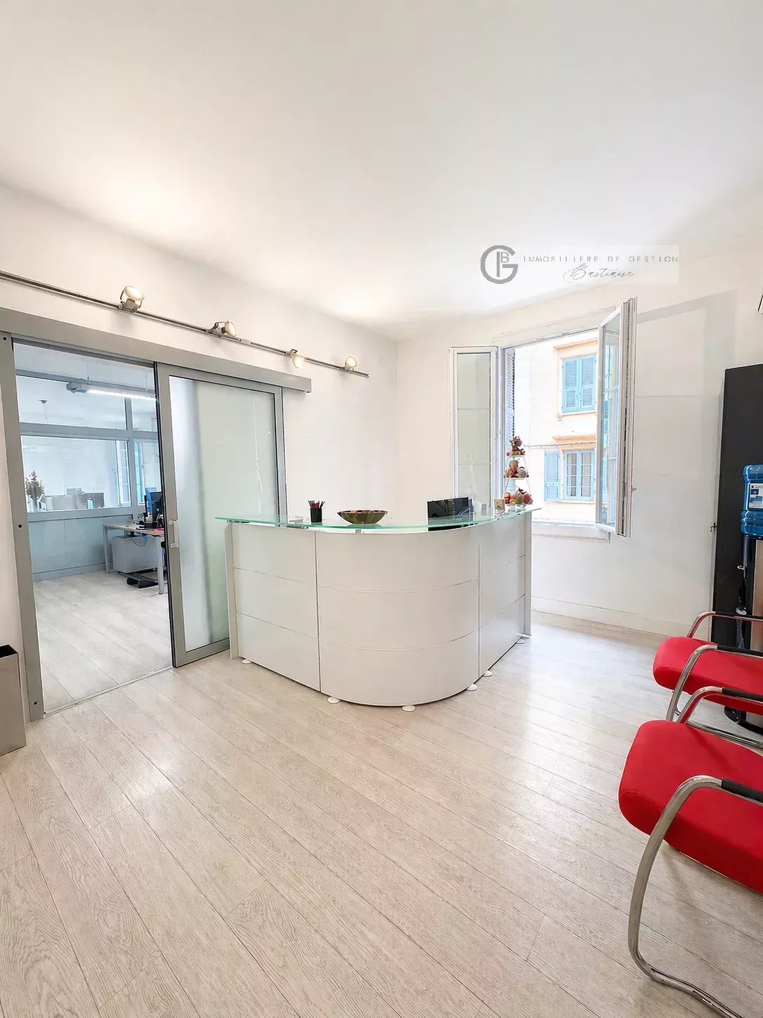 Agence immobilière de 