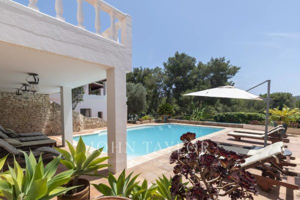 Luxury Villa in Can Furnet, Ibiza | Panoramic Sea View Family Estate — photo 2
