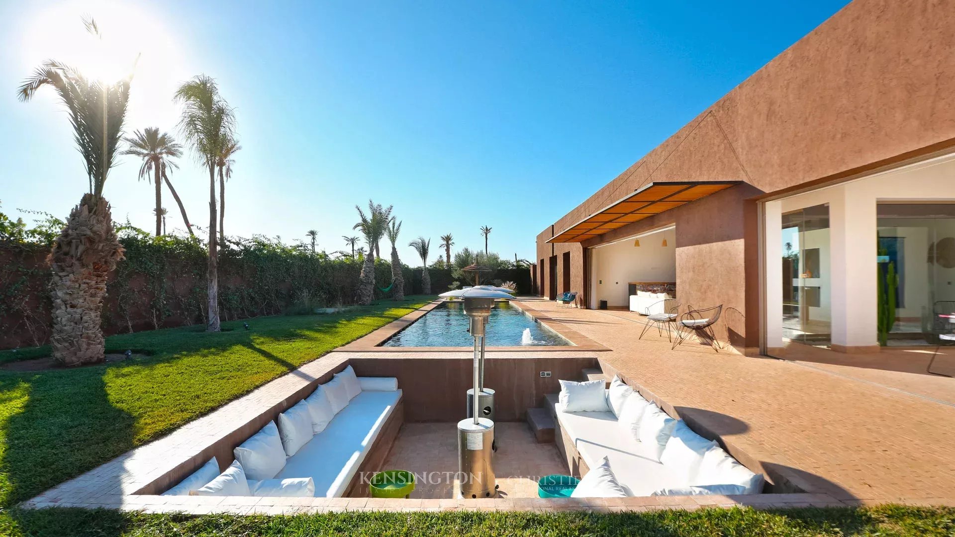 4 Bedroom Villa/Townhouse's Image 4