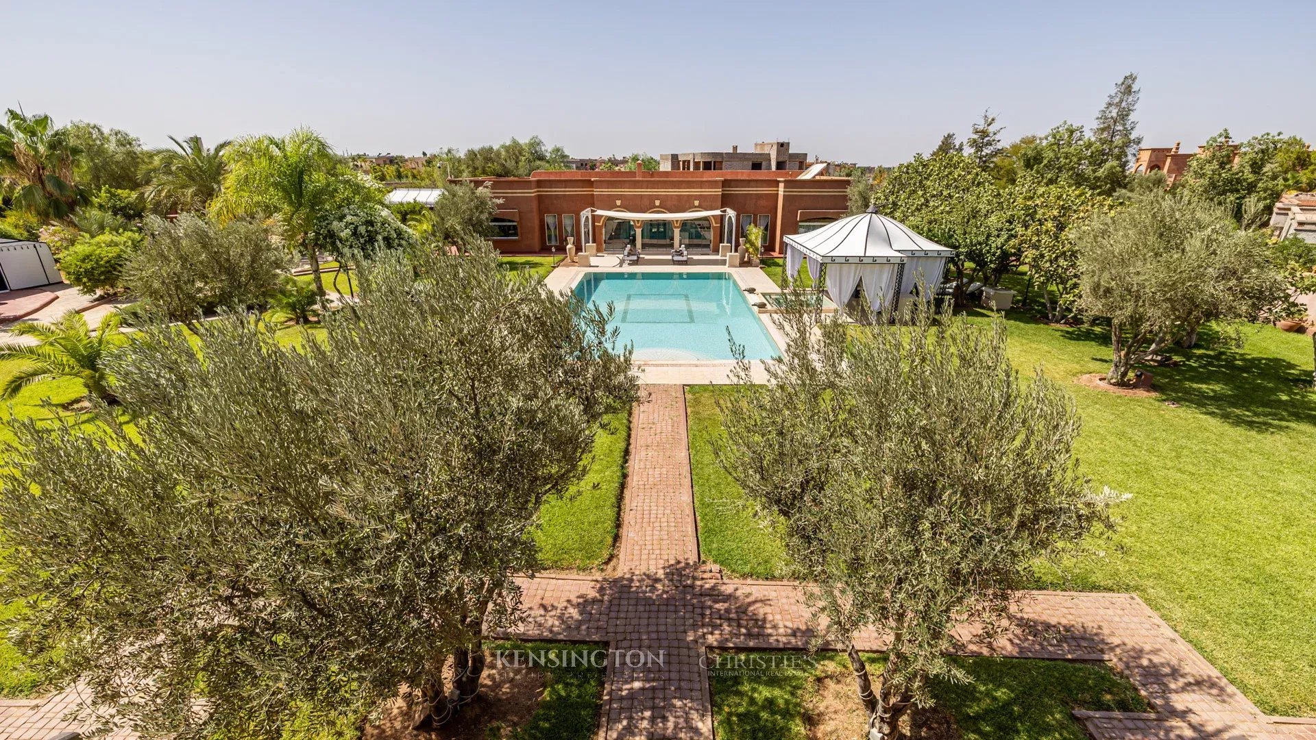 9 Bedroom Villa/Townhouse's Image 77