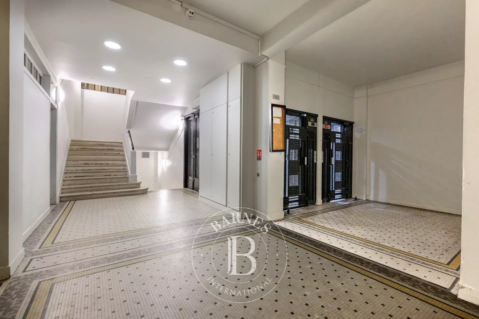 Daire Paris 2ème - picture 19