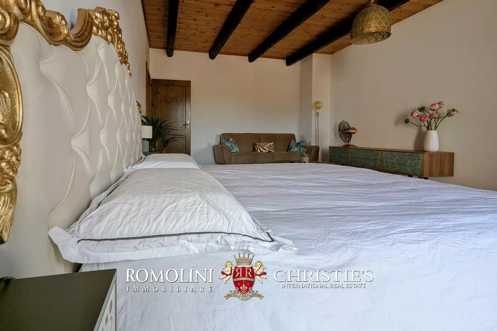 3 Bedroom Villa/Townhouse's Image 46