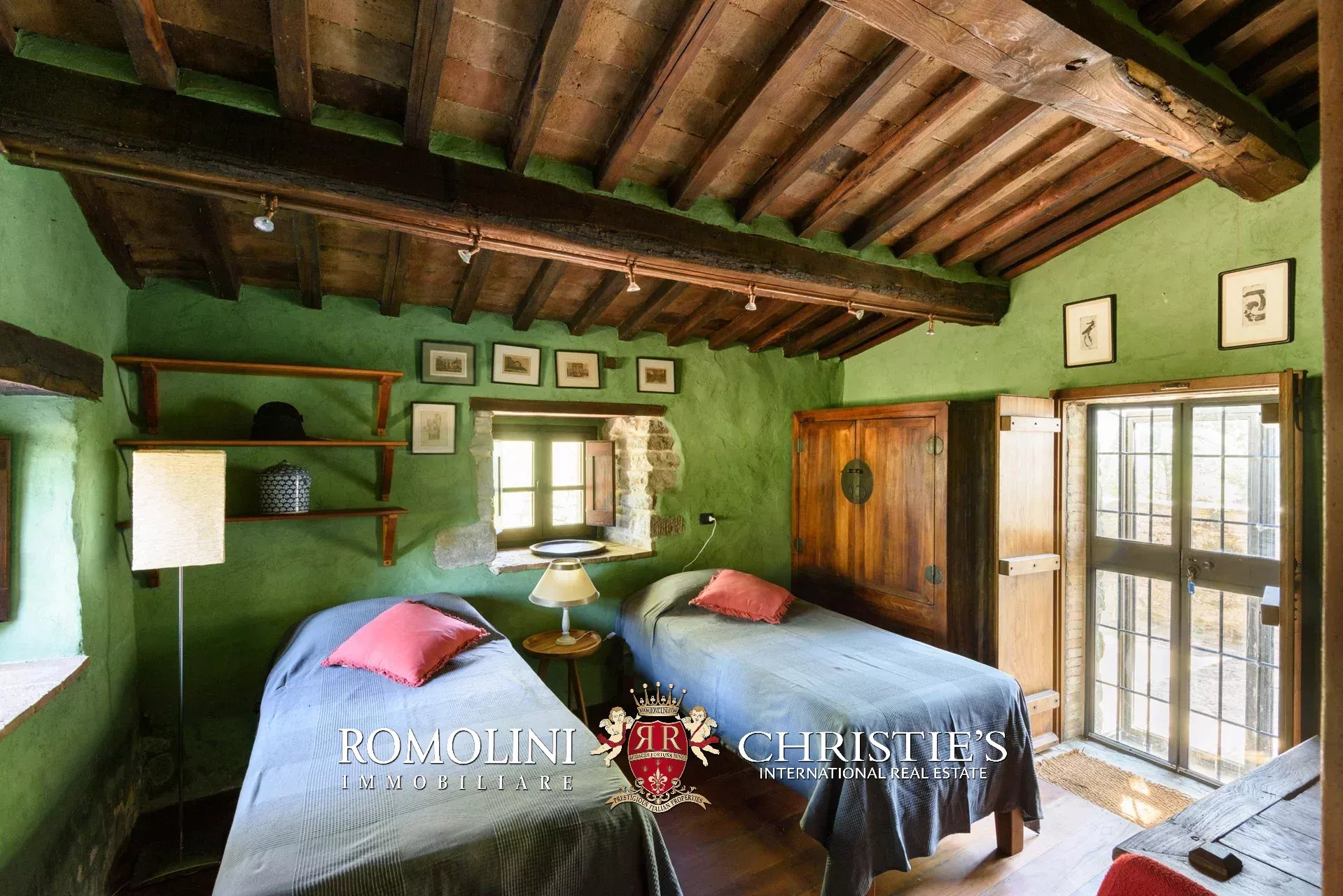 5 Bedroom Villa/Townhouse's Image 61