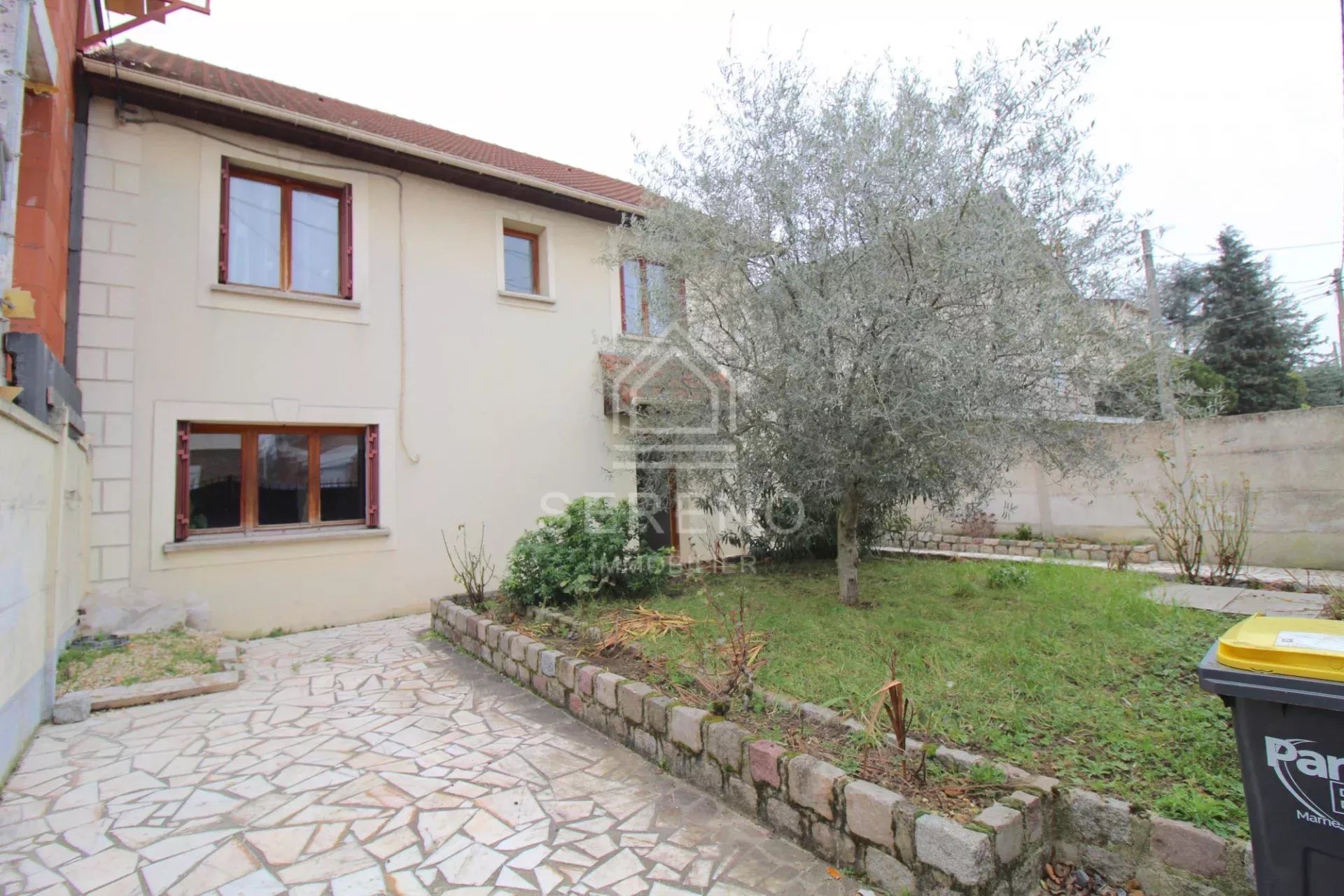 Agence immobilière de 