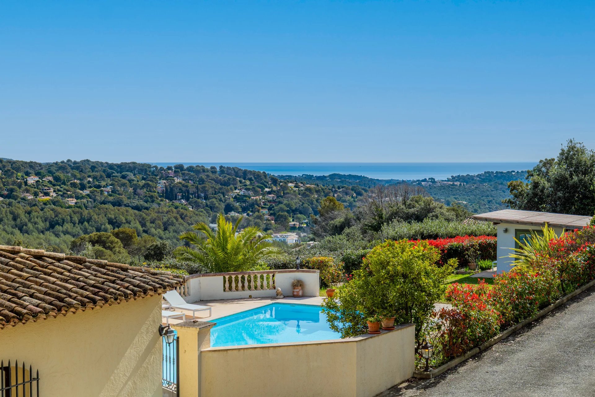 Sale House Valbonne