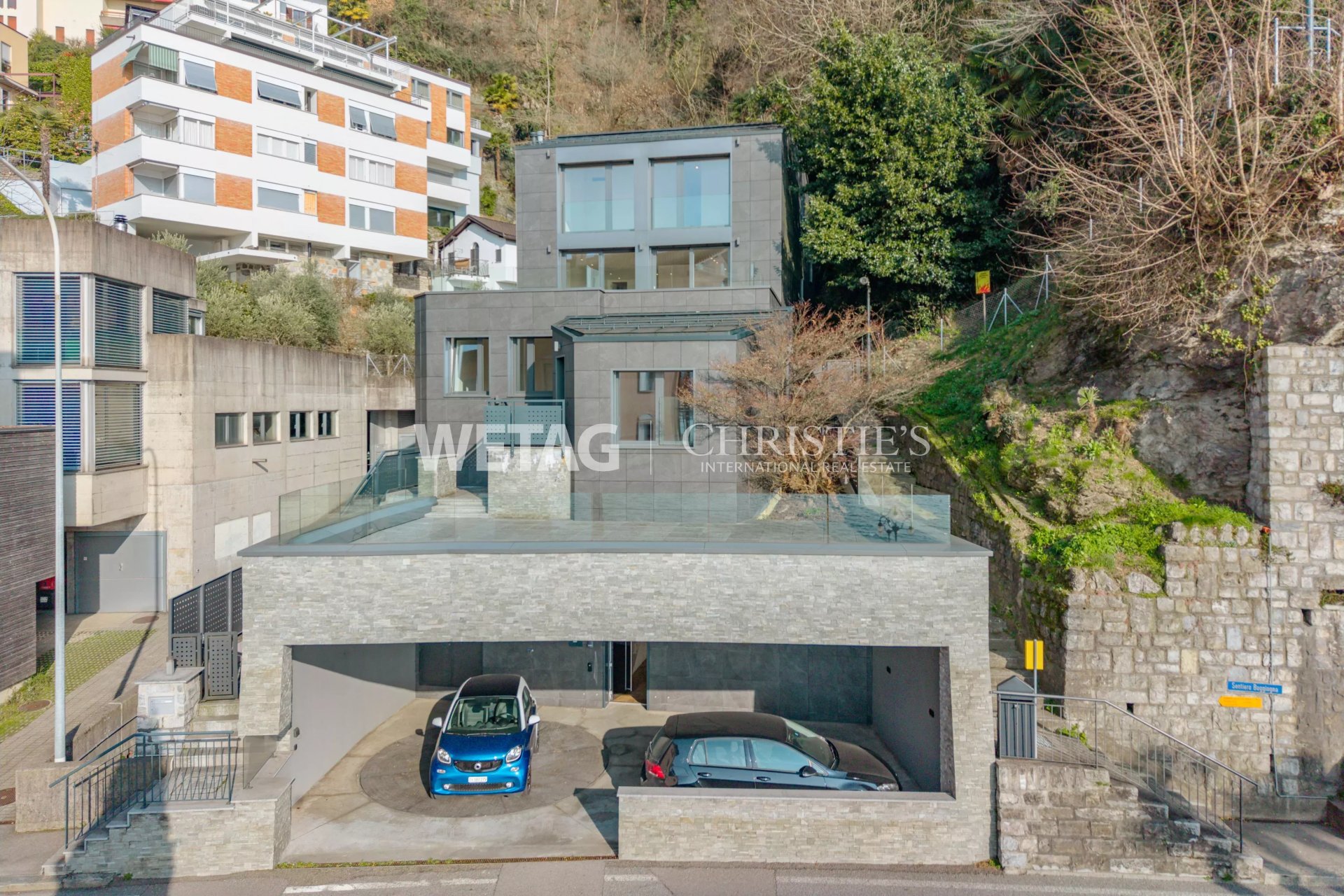 4 Bedroom Villa/Townhouse's Image 11