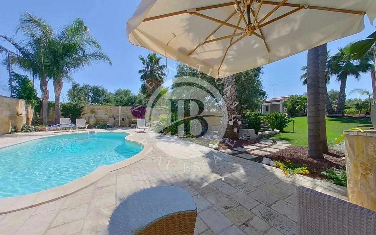 Villa in Monopoli - view 1