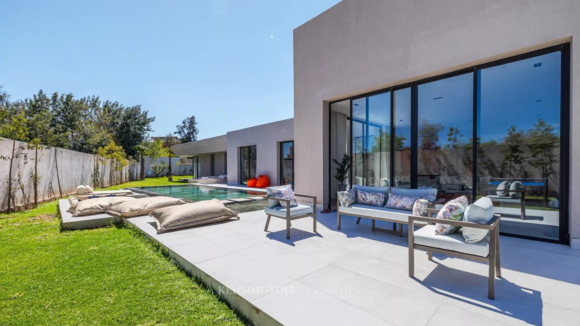 6 Bedroom Villa/Townhouse's Image 4