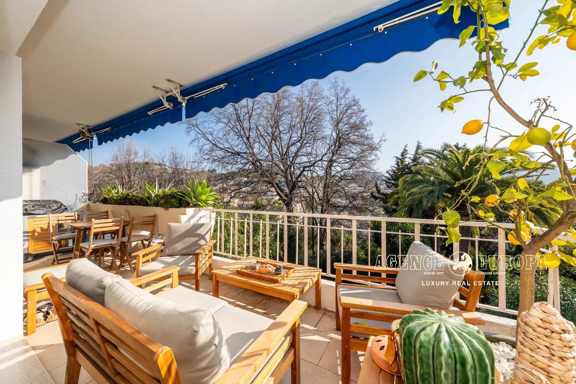 LE CANNET MONT JOLI - APPARTEMENT ENTIEREMENT RENOVE