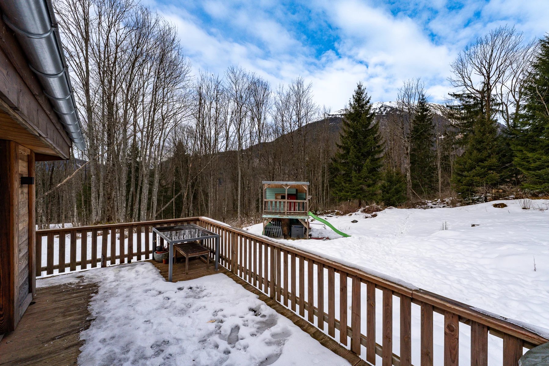 Photo of CHAMONIX - A 2 bedroom chalet surrounded by nature