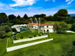 Contemporary 5-Bedroom Family Estate for Sale in Mougins, France — photo 6 of 7