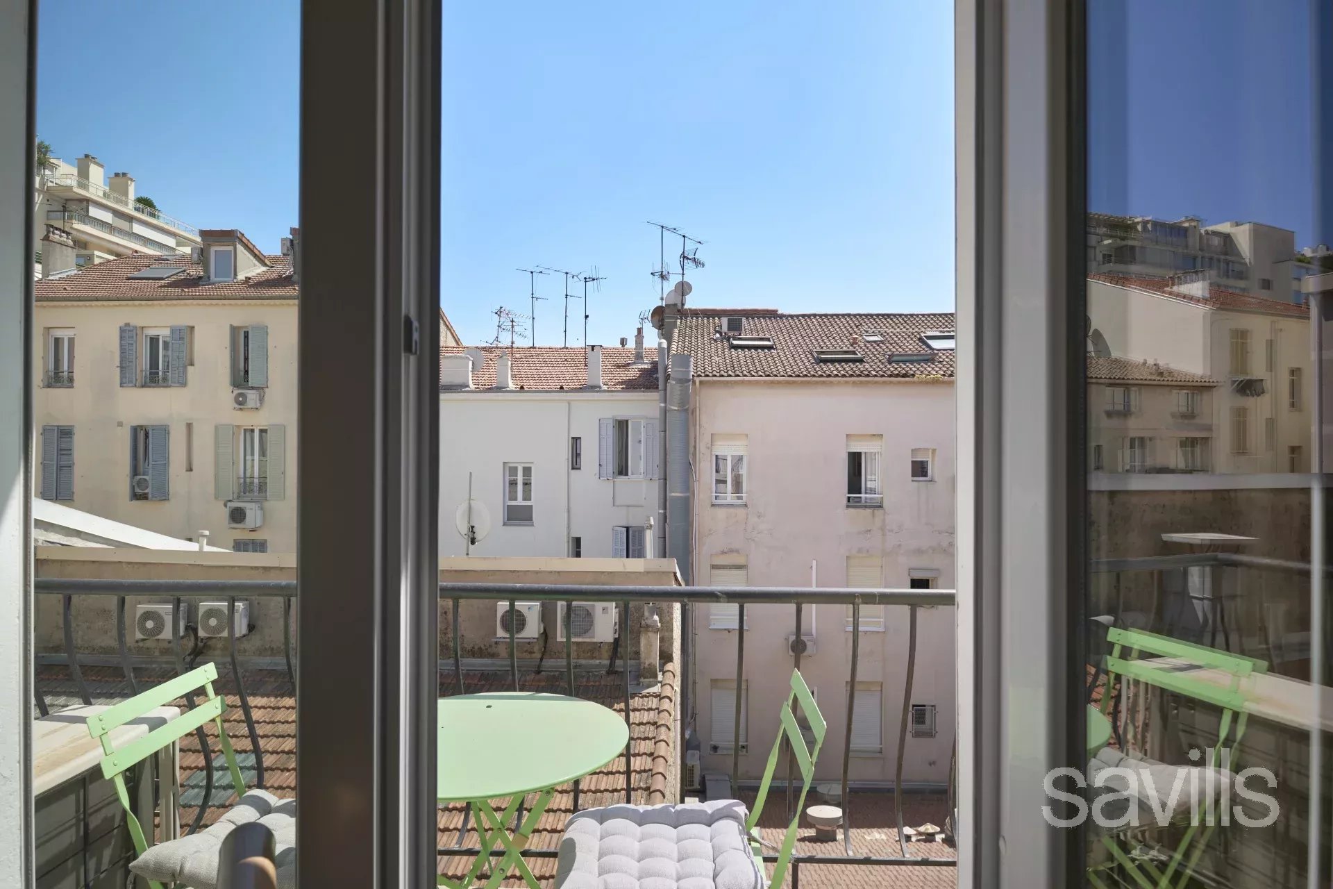 Prime Location in Cannes Center - Entire 3rd Floor of a Bourgeois style building for Sale