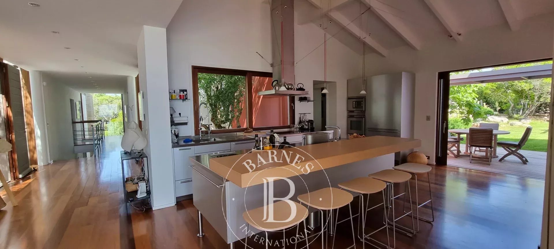 Villa Sainte-Lucie-de-Porto-Vecchio - picture 4