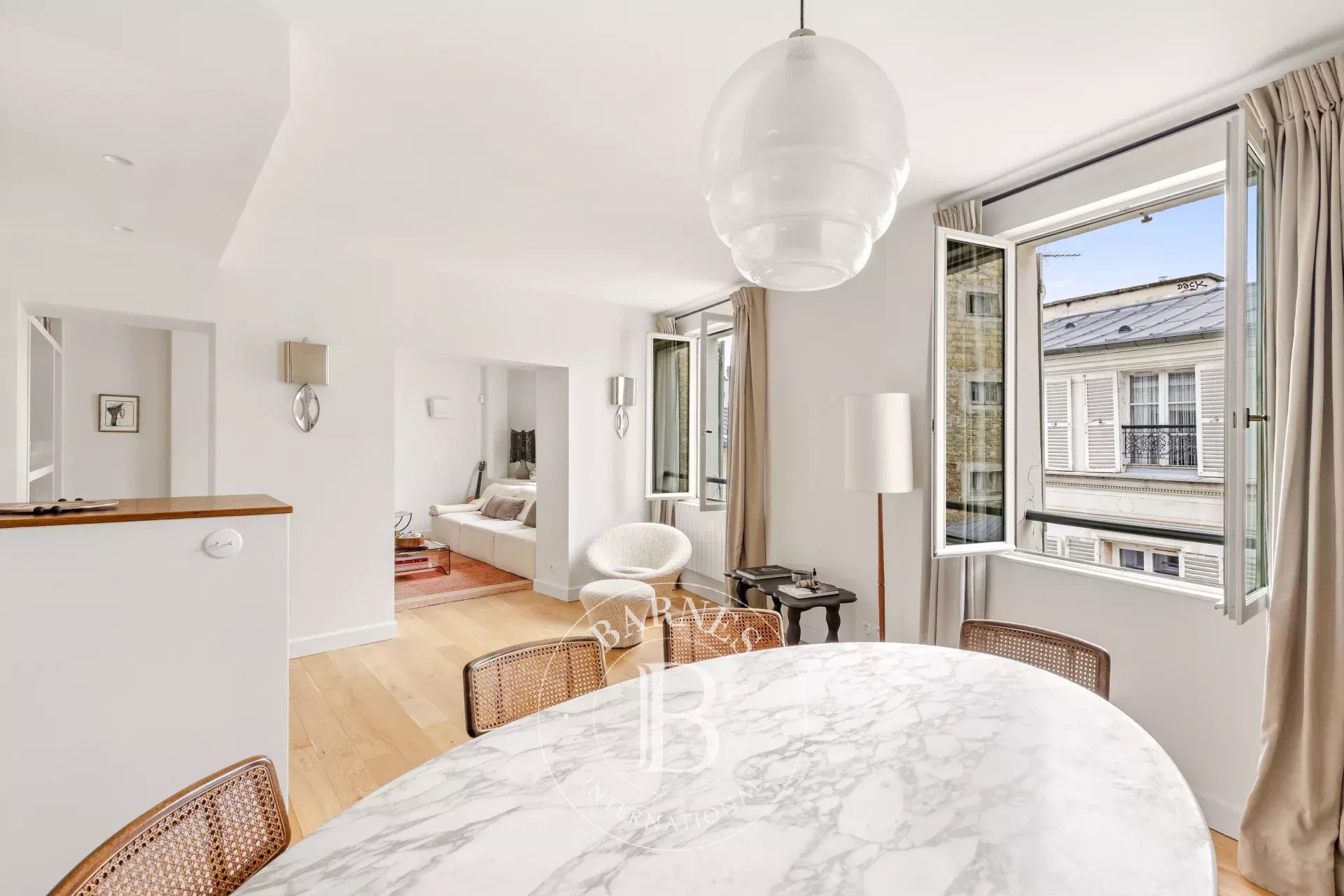 Paris  - Apartment 2 Bedrooms - picture 4