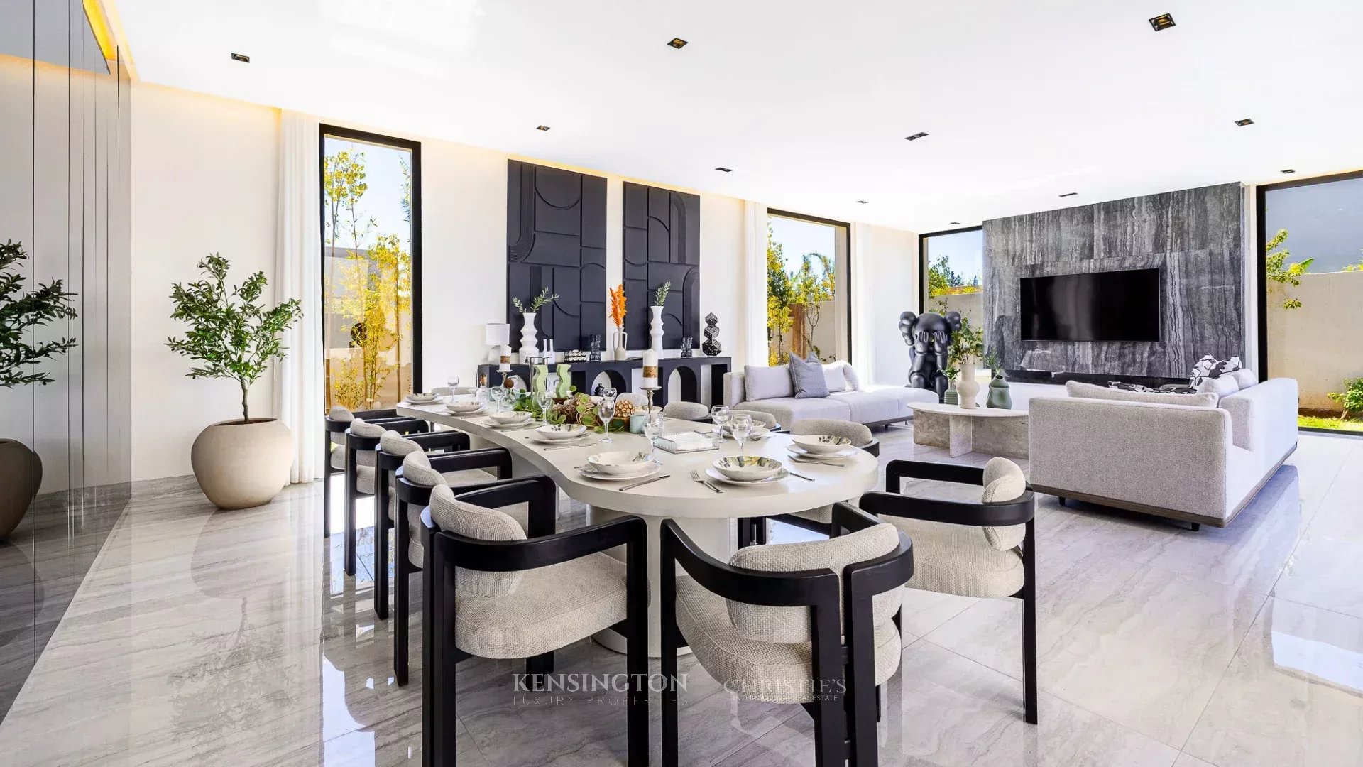 4 Bedroom Villa/Townhouse's Image 14