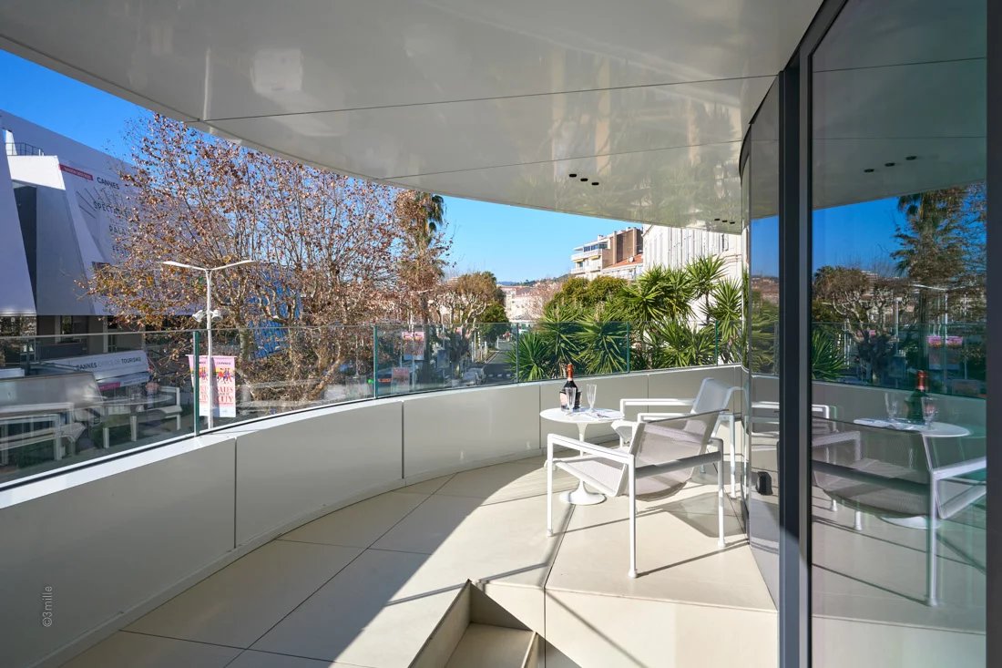 UNIQUE - HIGH STANDING APARTMENT