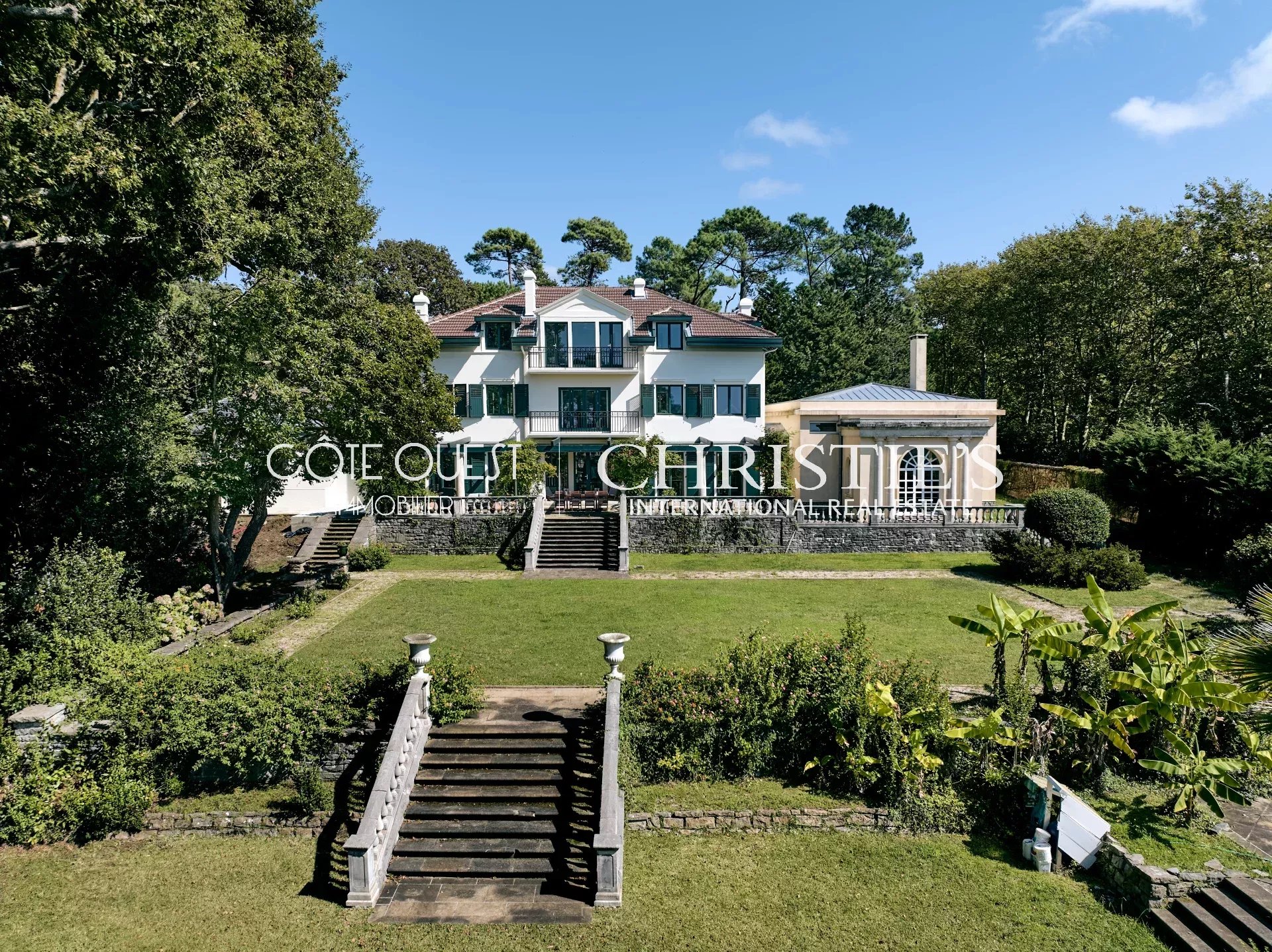For sale Biarritz - An exceptional property commanding an ocean view