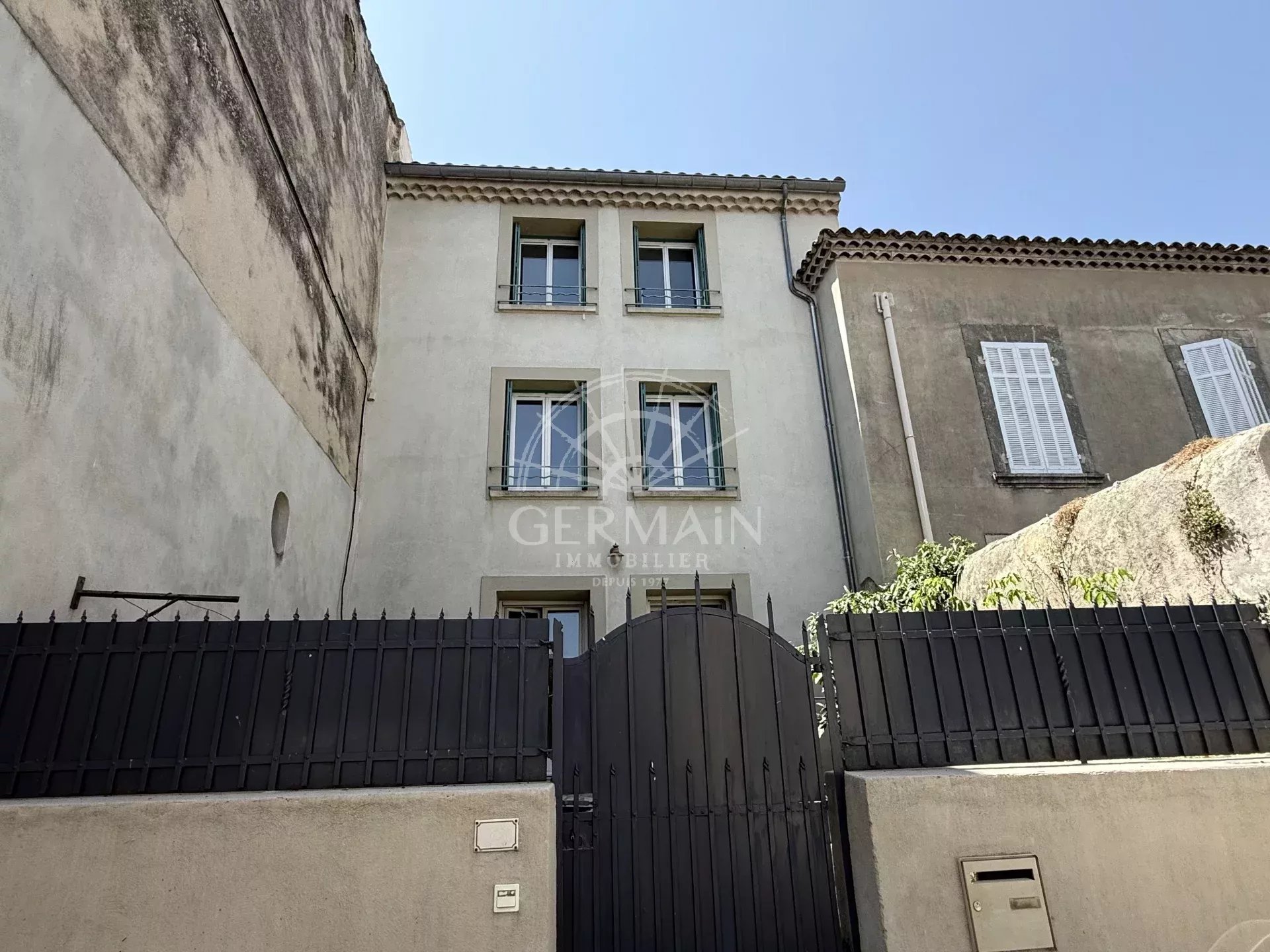Agence immobilière de 