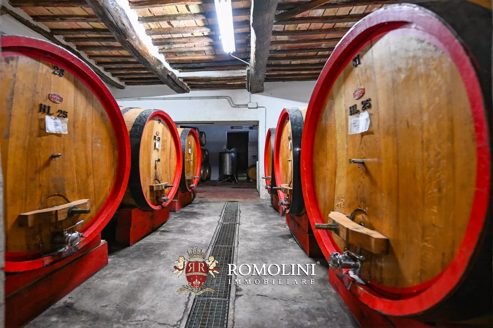 10 Bedroom Vineyard's Image 10