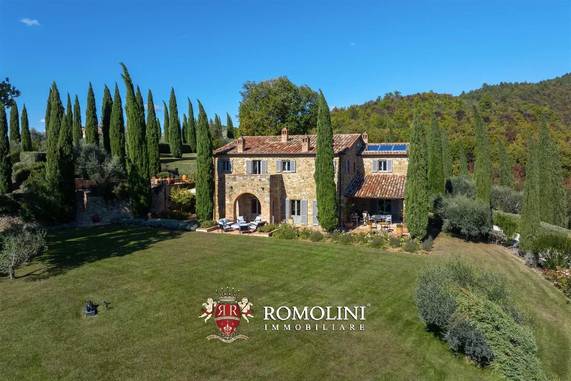 4 Bedroom Villa/Townhouse's Image 5
