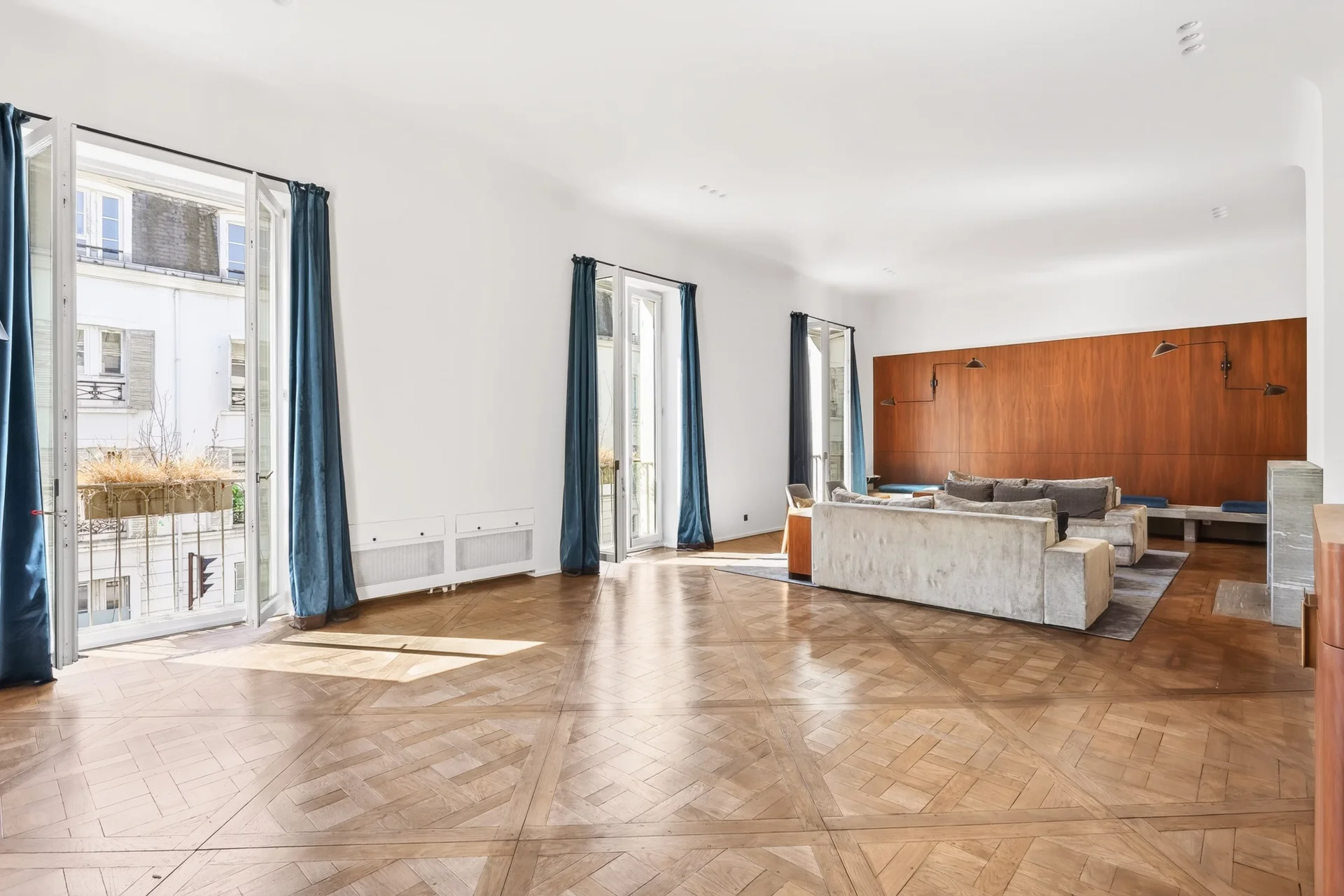 Neuilly-sur-Seine - MADRID / SAINT-JAMES
