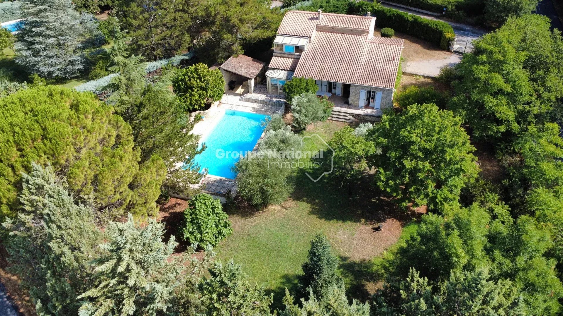 Agence immobilière de 