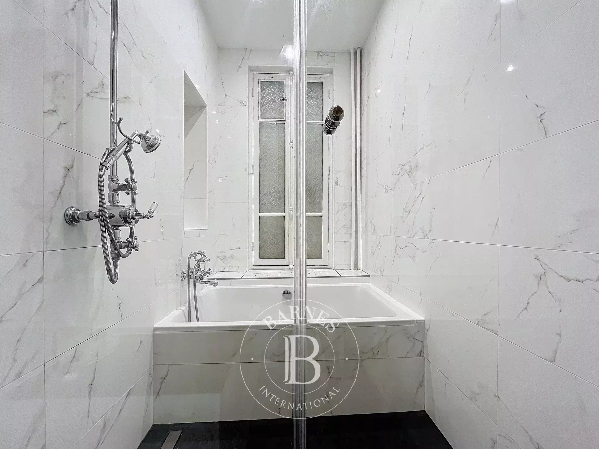 Daire Paris 18ème - picture 9