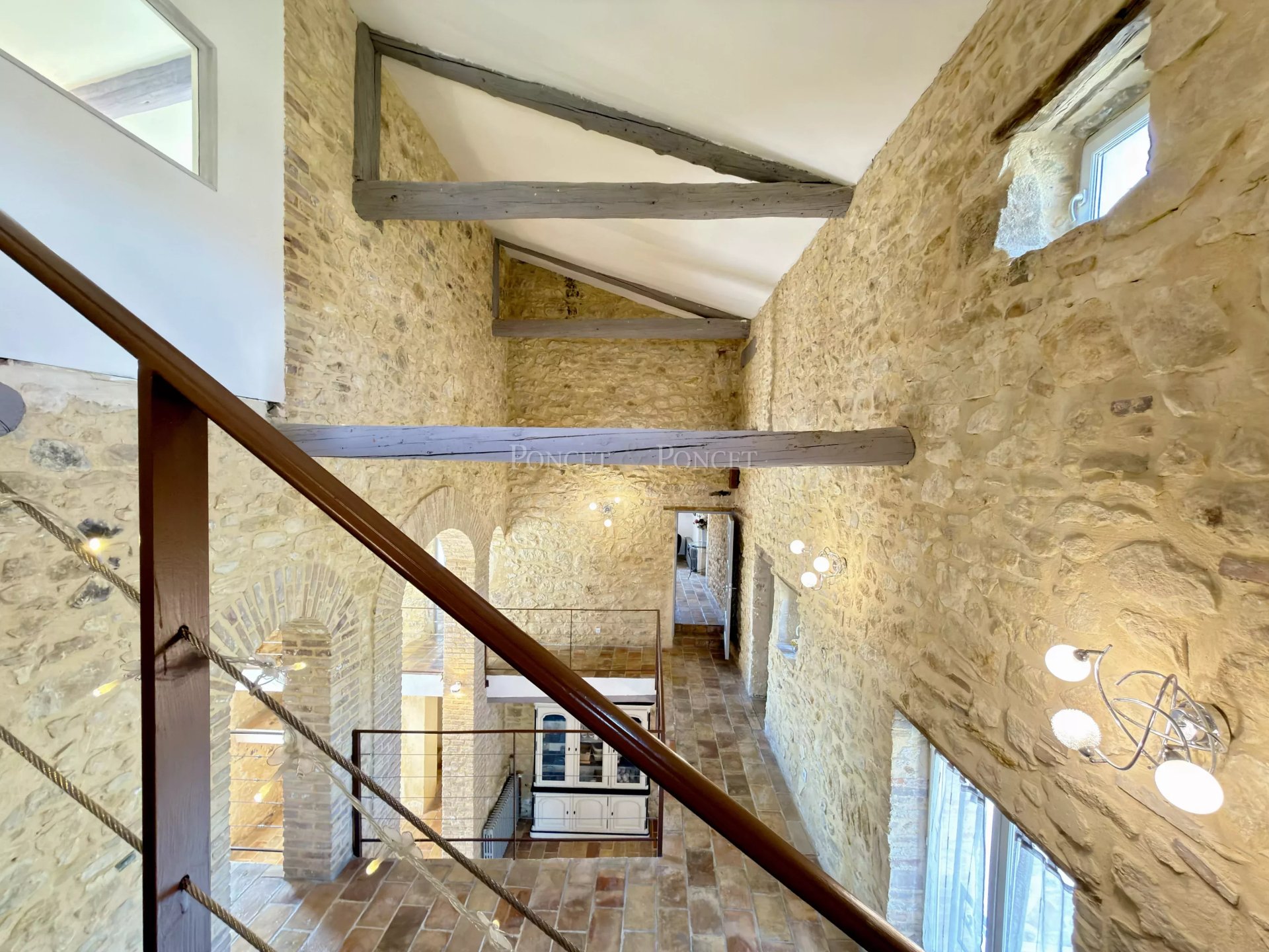 10 Bedroom Villa/Townhouse's Image 18