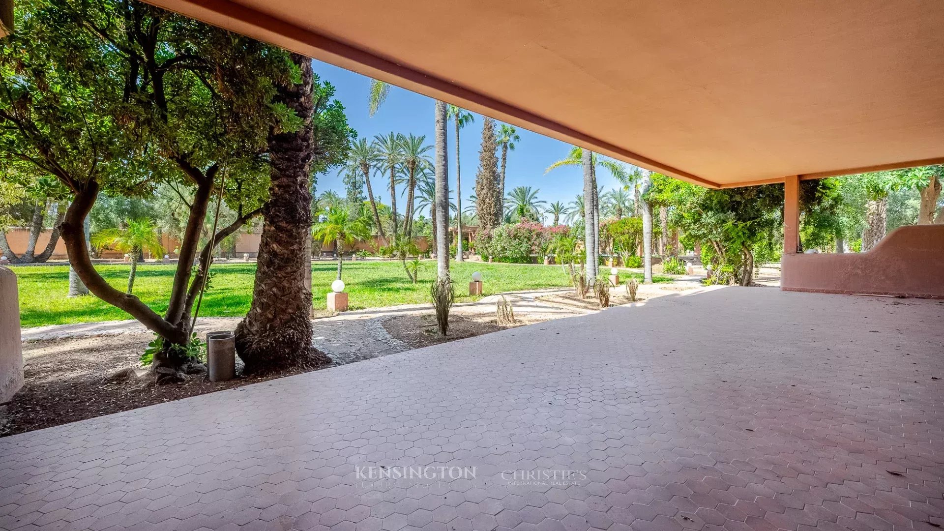 4 Bedroom Villa/Townhouse's Image 9
