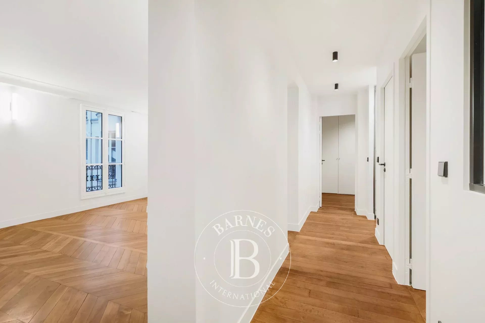Paris  - Apartment 3 Bedrooms - picture 13