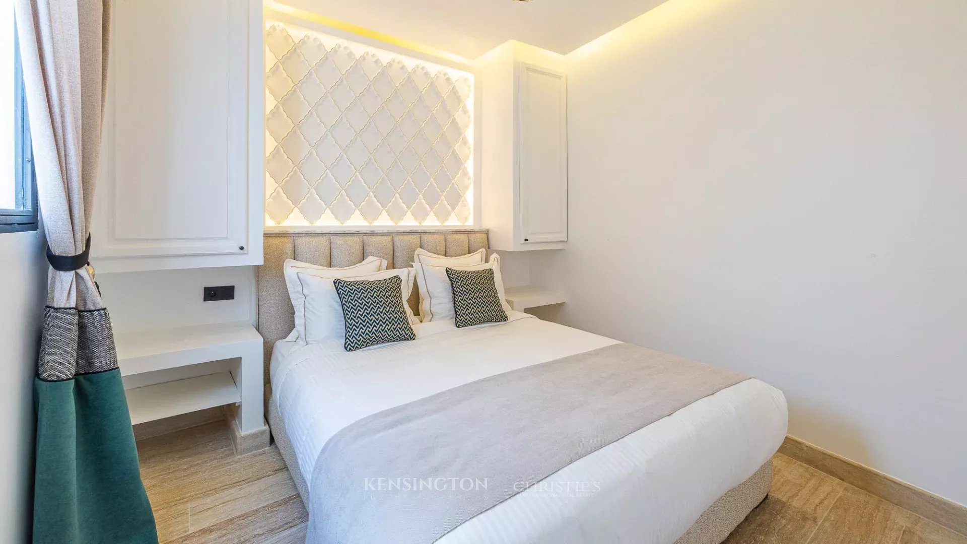 5 Bedroom Villa/Townhouse's Image 14