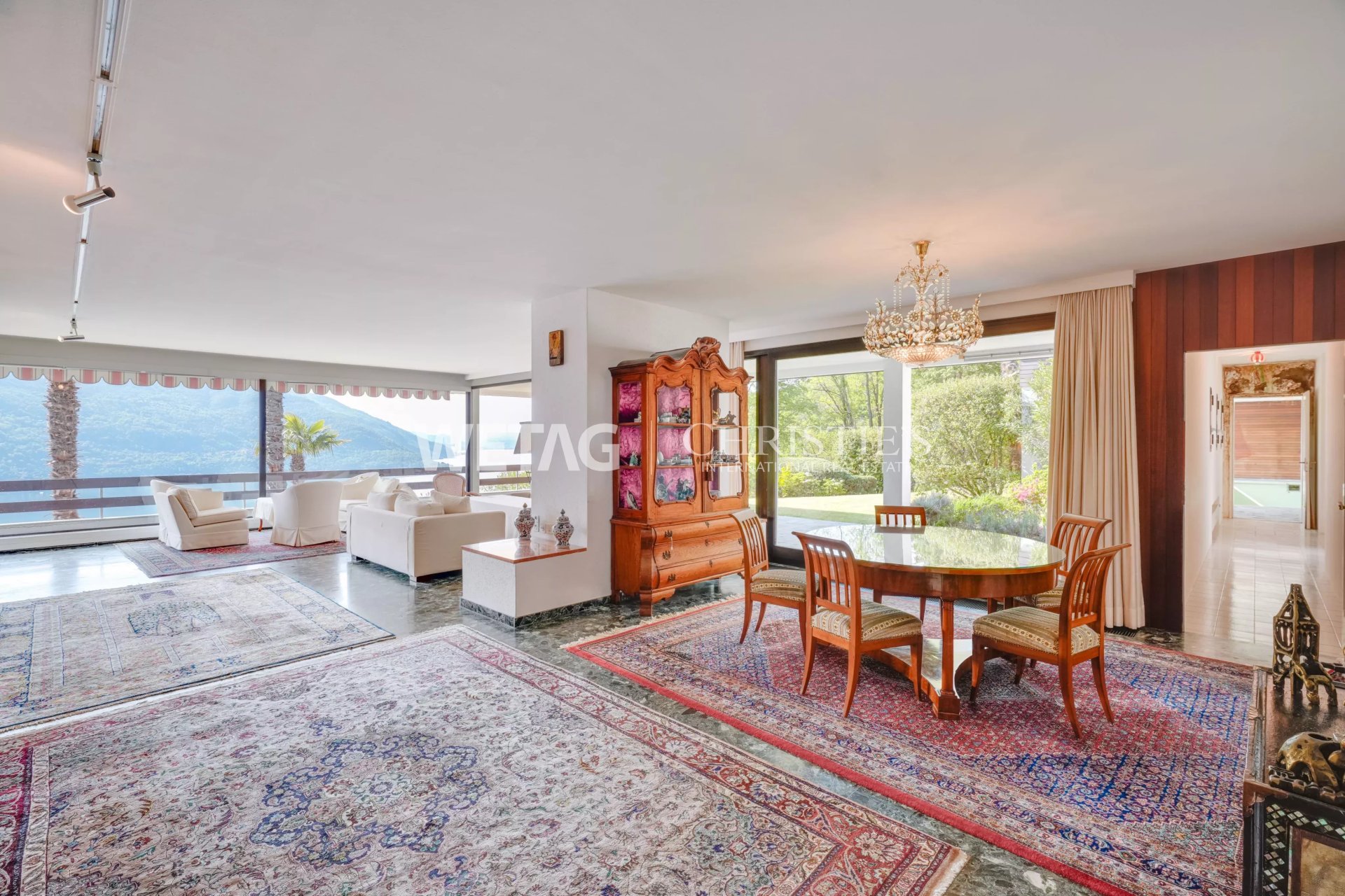 6 Bedroom Villa/Townhouse's Image 8