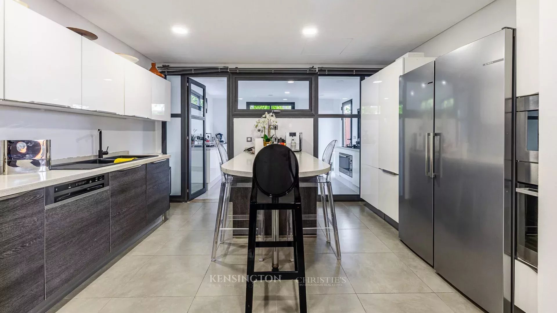 4 Bedroom Villa/Townhouse's Image 12