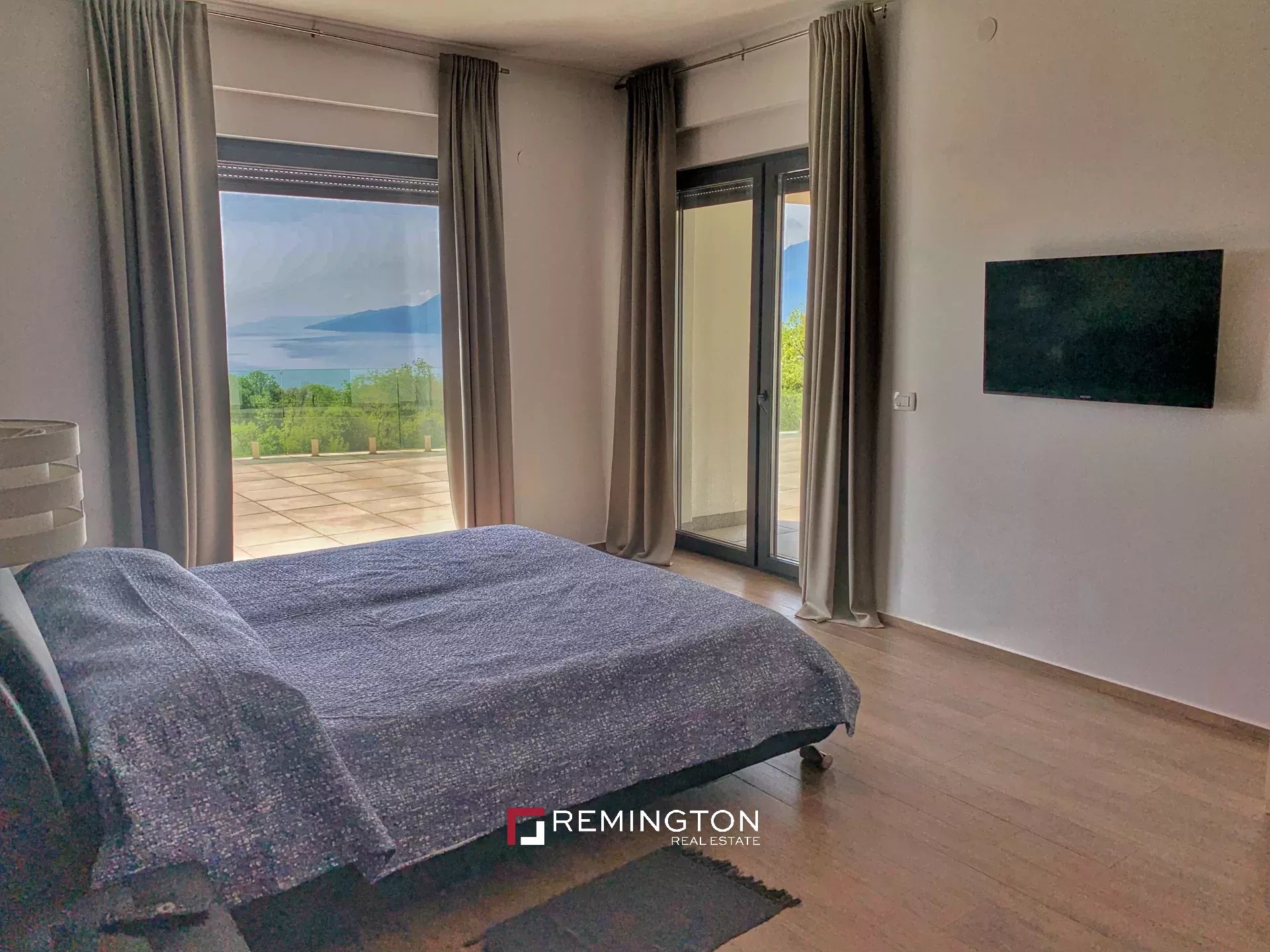6 Bedroom Villa/Townhouse's Image 20