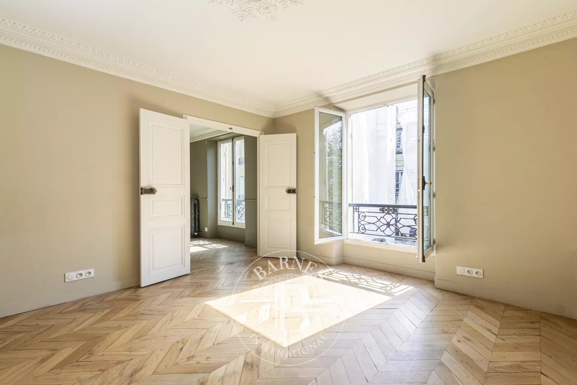 Daire Paris 7ème - picture 6