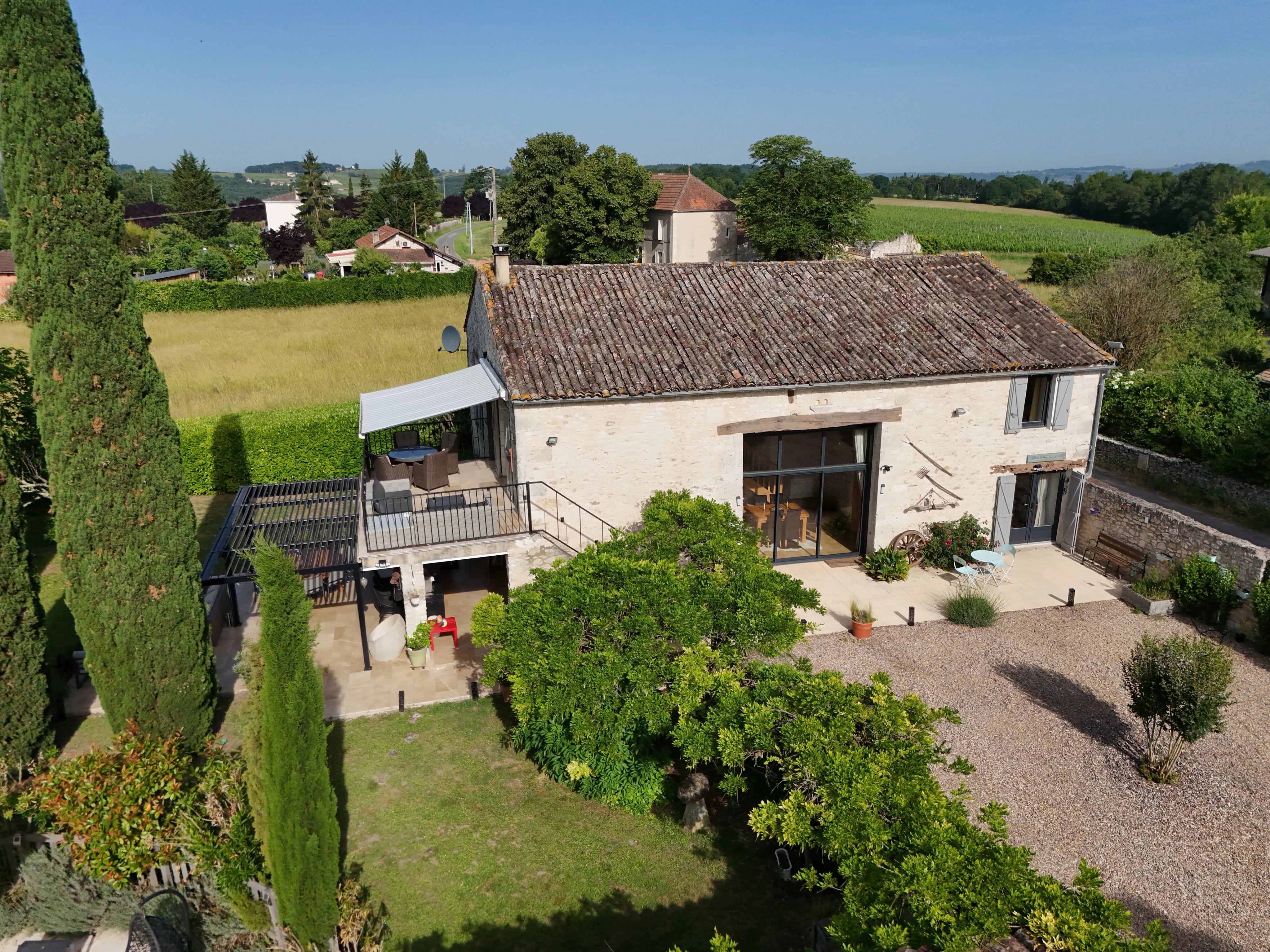 Stone Barn with Pool and Vineyard Views in Peaceful Countryside Setting
