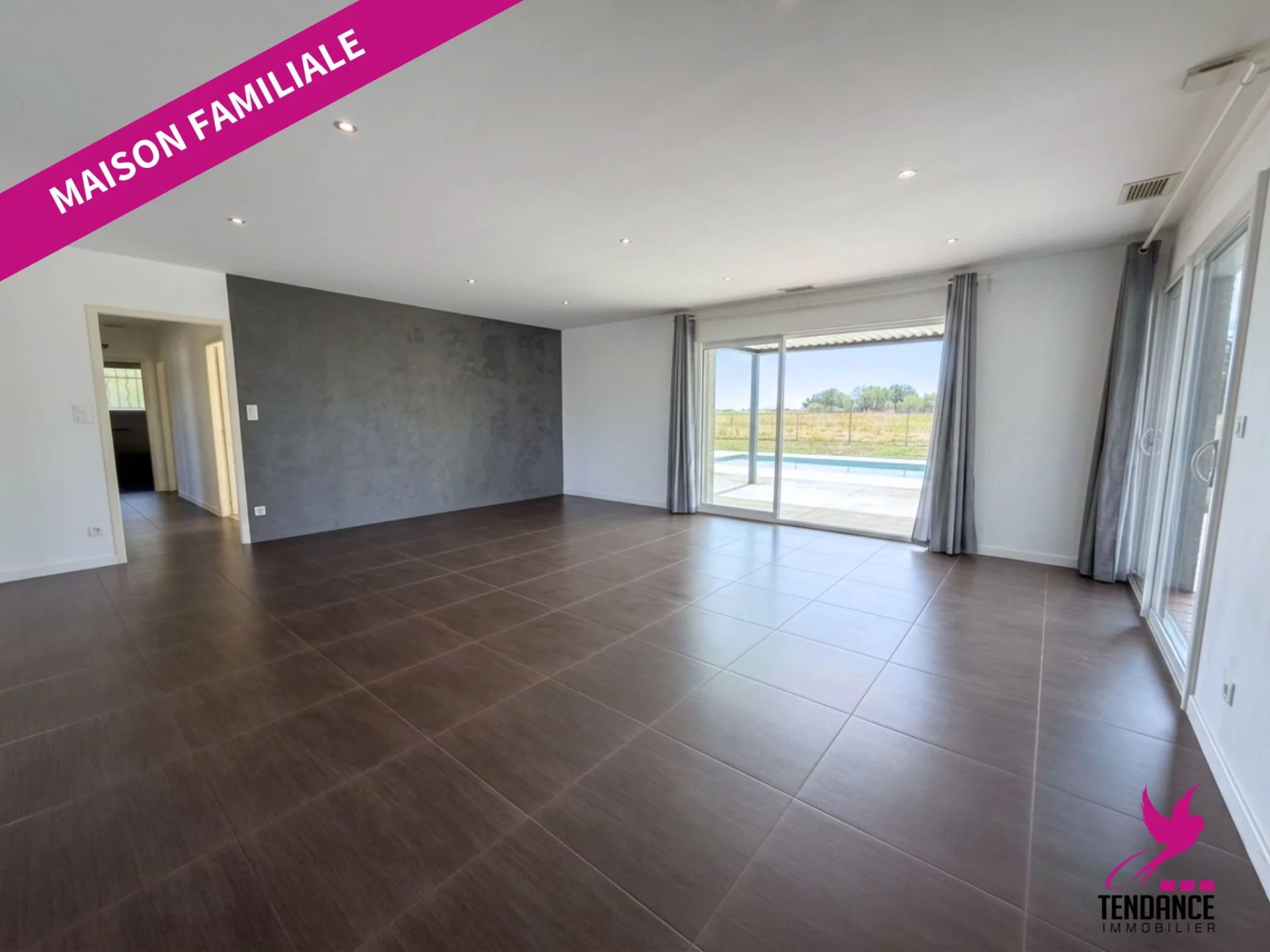 Villa T6 plain-pied : Vue Pyrénées, Piscine