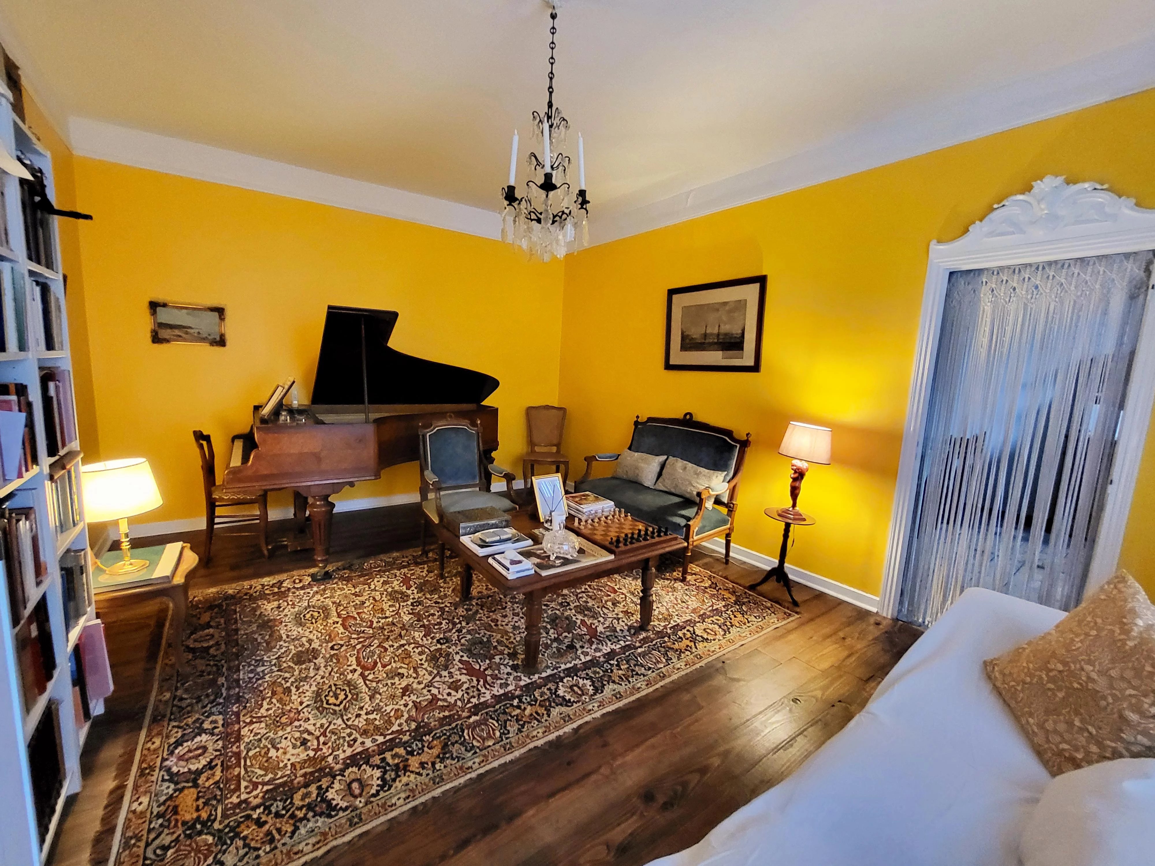 House in La Chapelle - Image 3