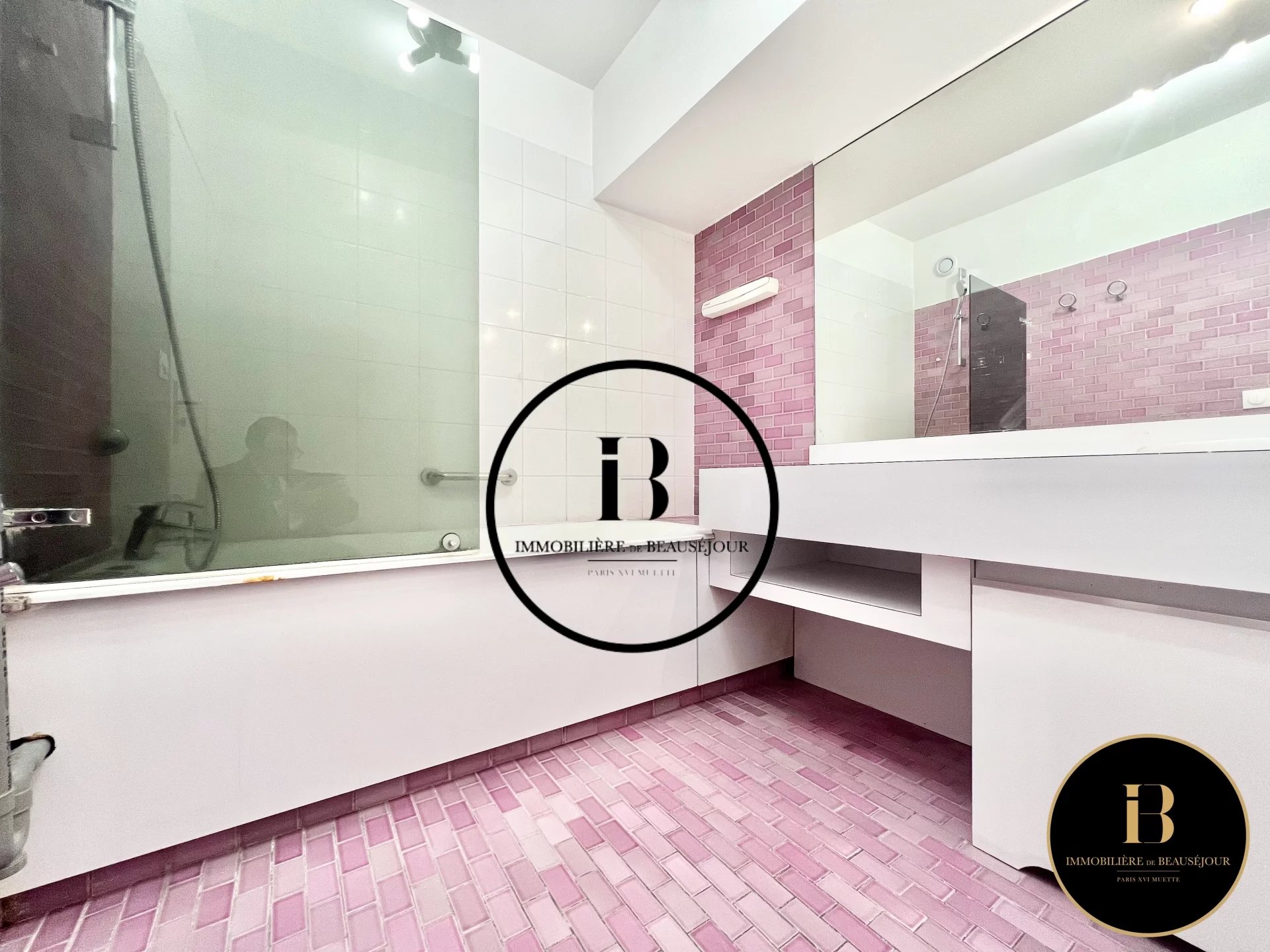 Location Appartement Paris 16ème