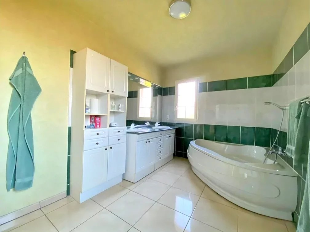 House for sale Frontignan-Savès, Haute-Garonne