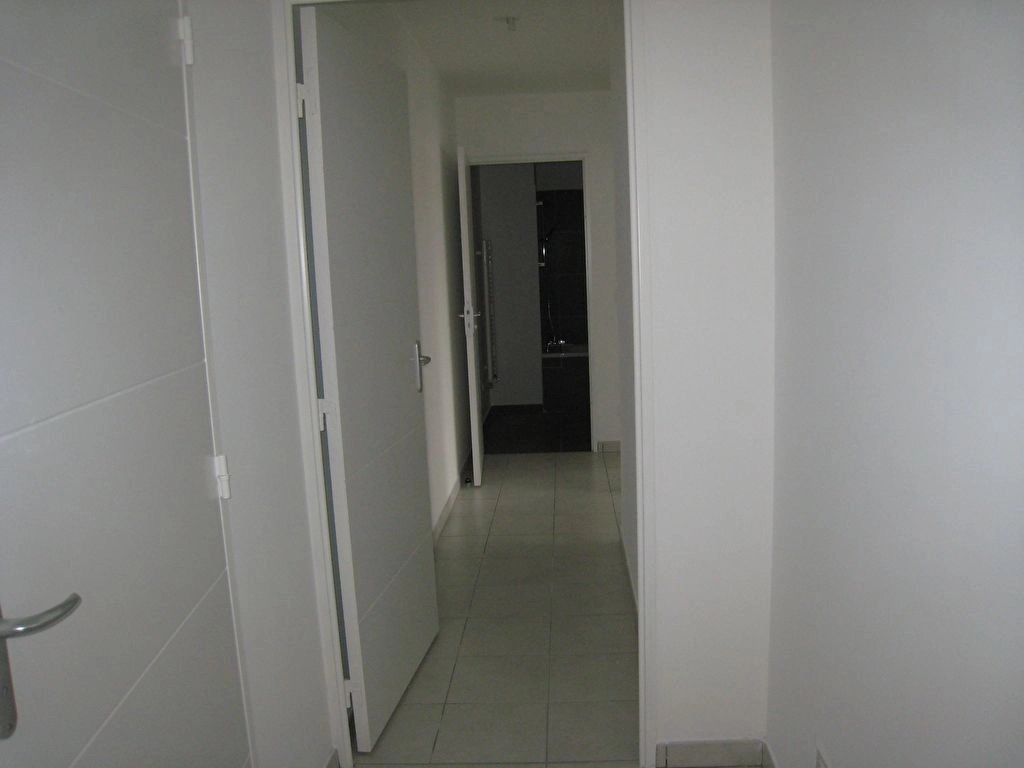 483241 Location Villeurbanne